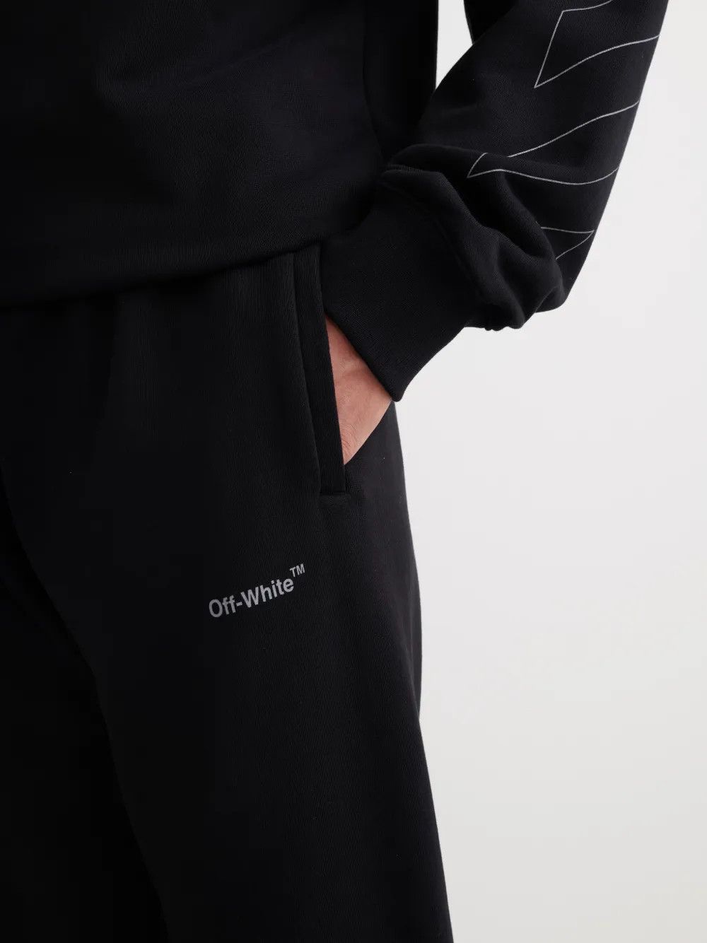 Off-White o1gr1nt0425 Diag Outline Shorten Sweatpant in Black Size US 28 / EU 44 - 6 Thumbnail