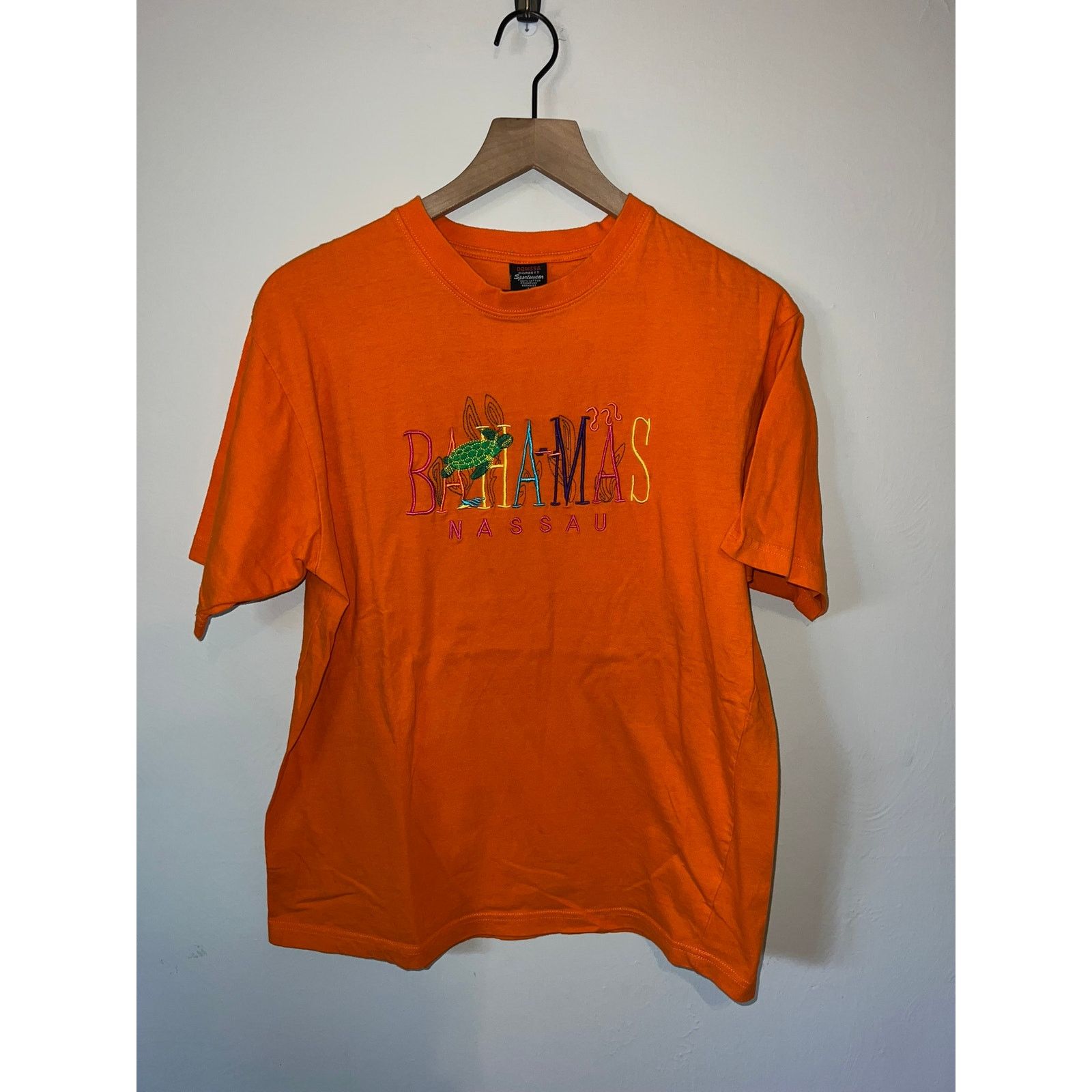 Vintage Y2K Bahamas Nassau Turtle Orange Shirt Tee 2000s M Medium Size US M / EU 48-50 / 2 - 1 Thumbnail