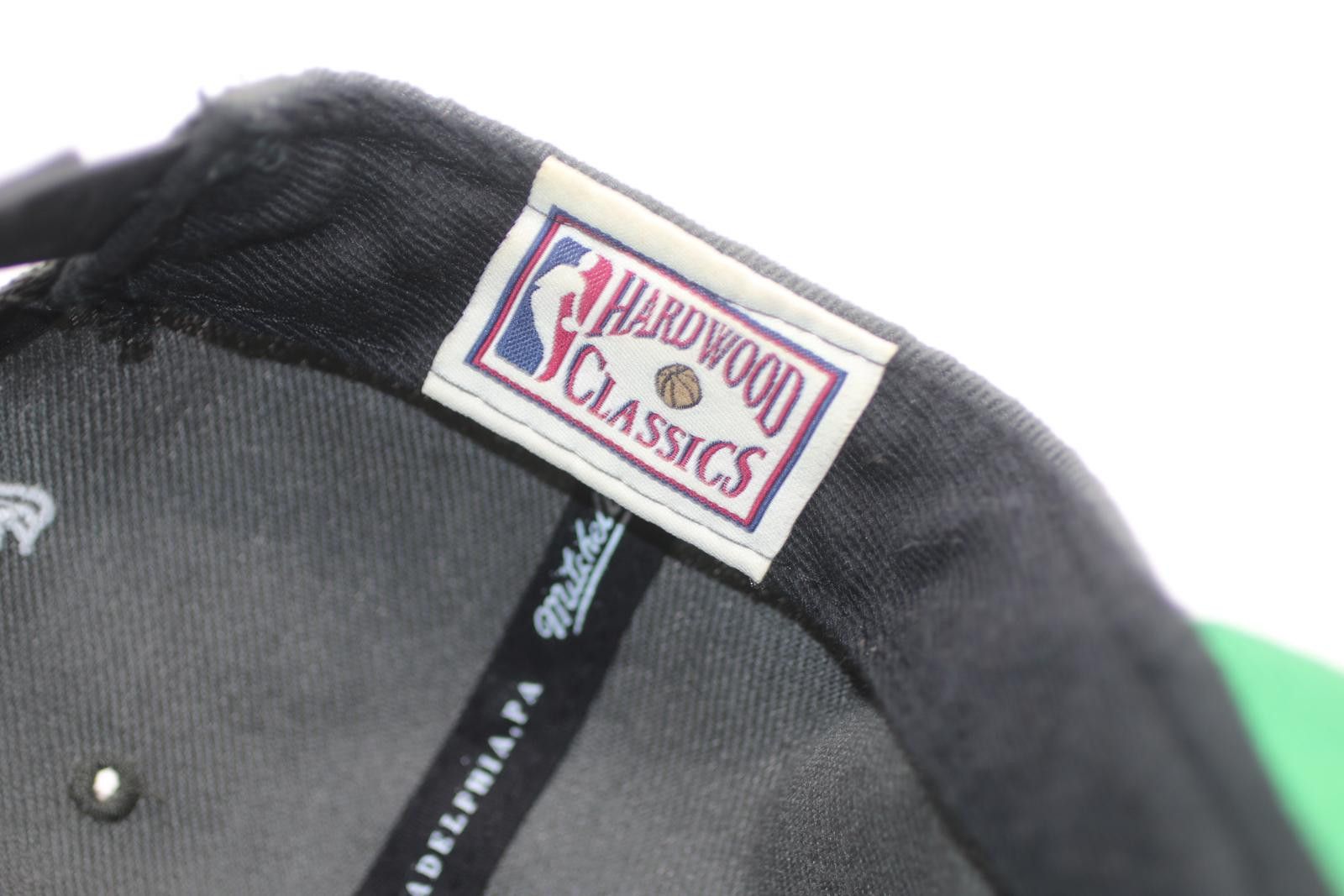 Point Zero Milwaukee Bucks Mitchell & Ness Snapback Hat Hardwood NBA Size ONE SIZE - 11 Thumbnail