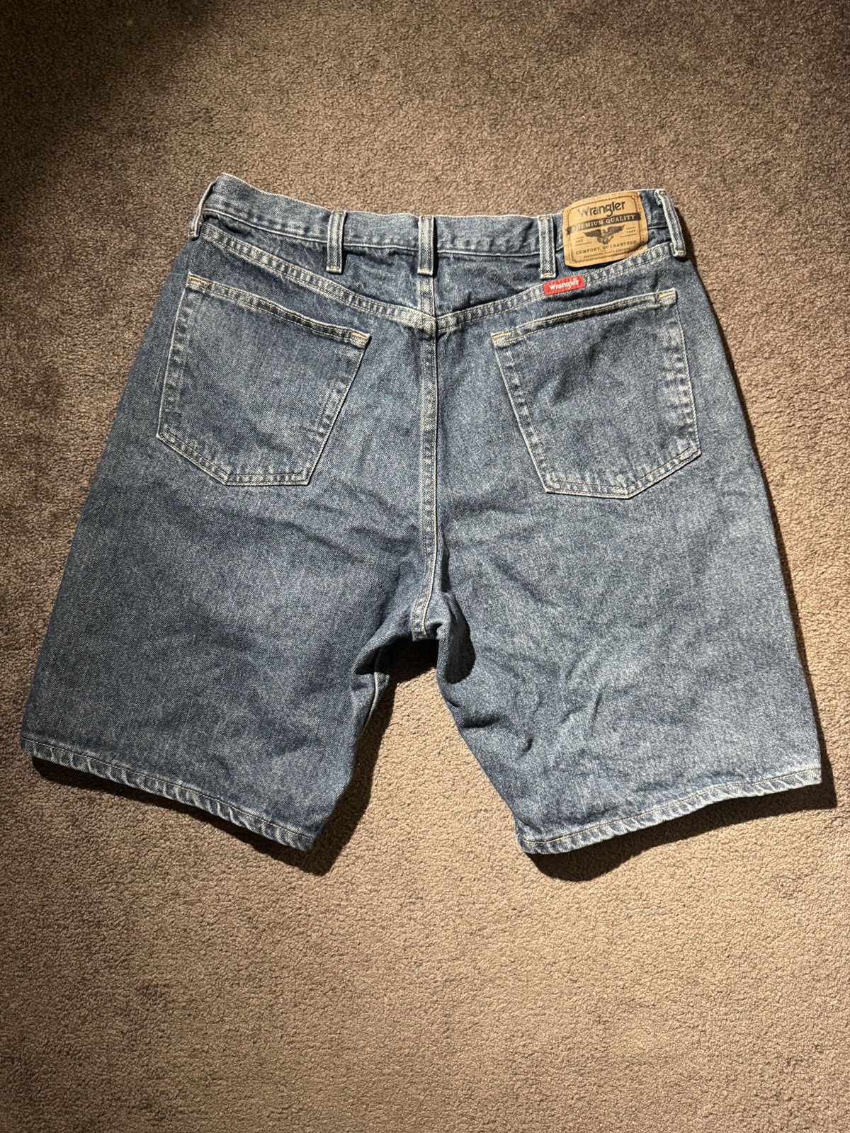 Wrangler Wrangler Denim Jorts Size US 36 / EU 52 - 1 Thumbnail