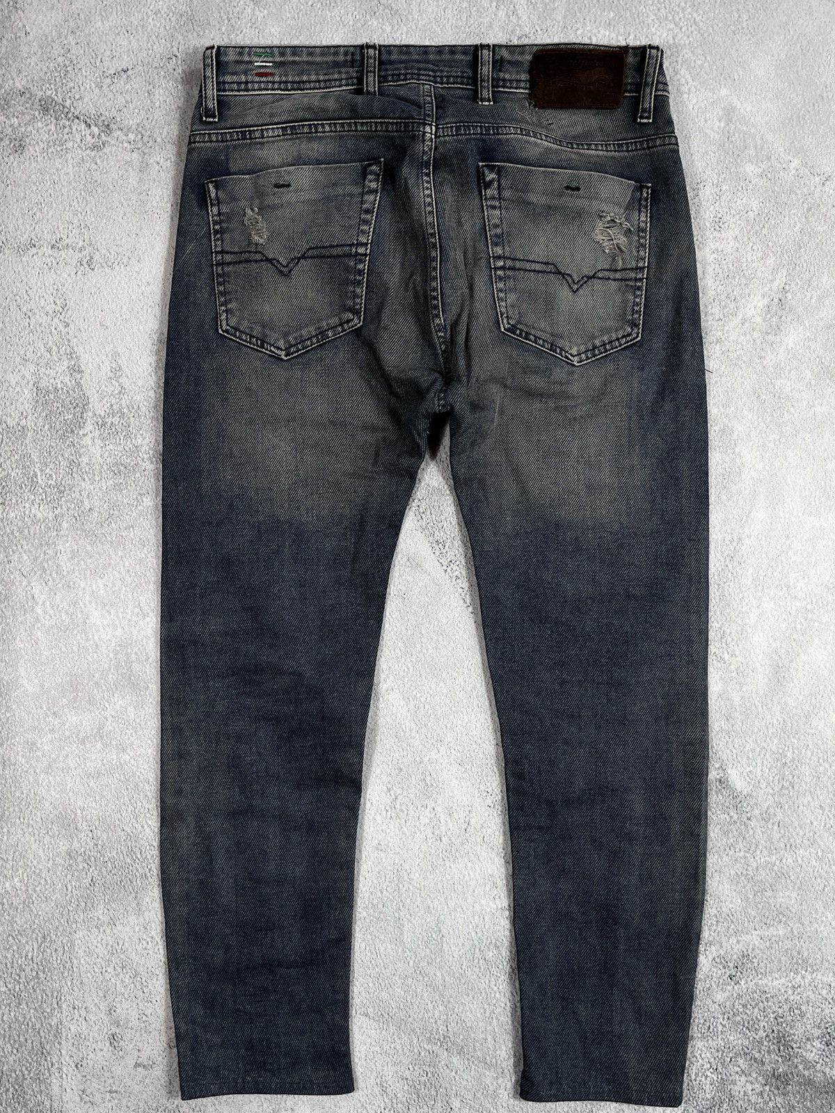 Diesel × Vintage VintageY2K Diesel faded boyfriend denim jeans streetwear Size 32" / US 10 / IT 46 - 1 Thumbnail