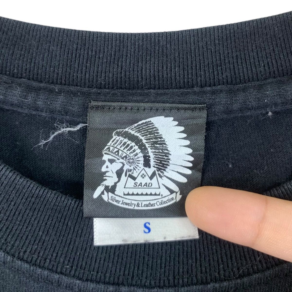 Vintage SAAD JAPAN JEWELRY Native American Craftsmanship Tee Shirt Size US S / EU 44-46 / 1 - 5 Thumbnail