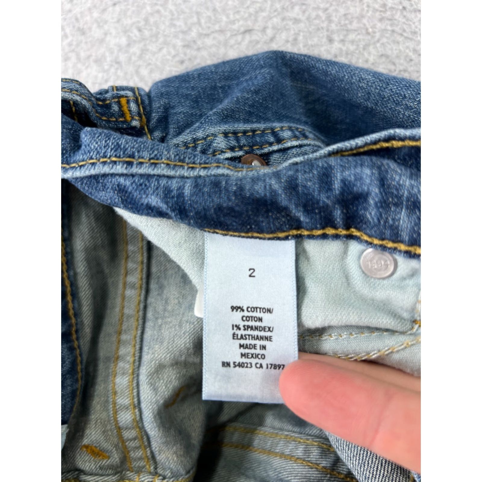 Old Navy Vintage Old Navy Women's Flare Jeans 27x30 Low Rise Blue Denim Cotton Blend 90s Style Size 26" / US 2 / IT 38 - 7 Thumbnail