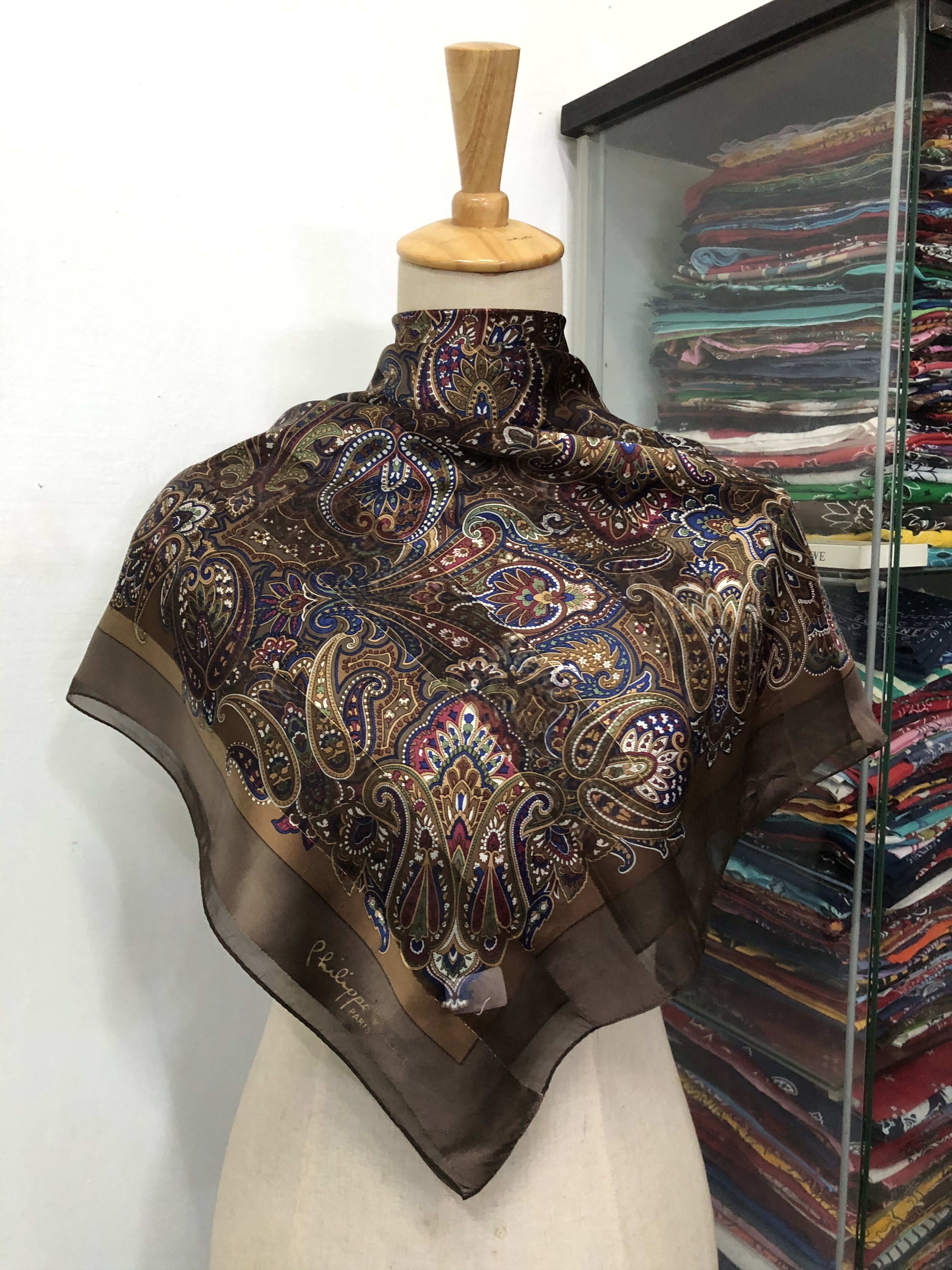 Vintage Vintage Philippe Venet Silk Scarf Size ONE SIZE - 1 Thumbnail
