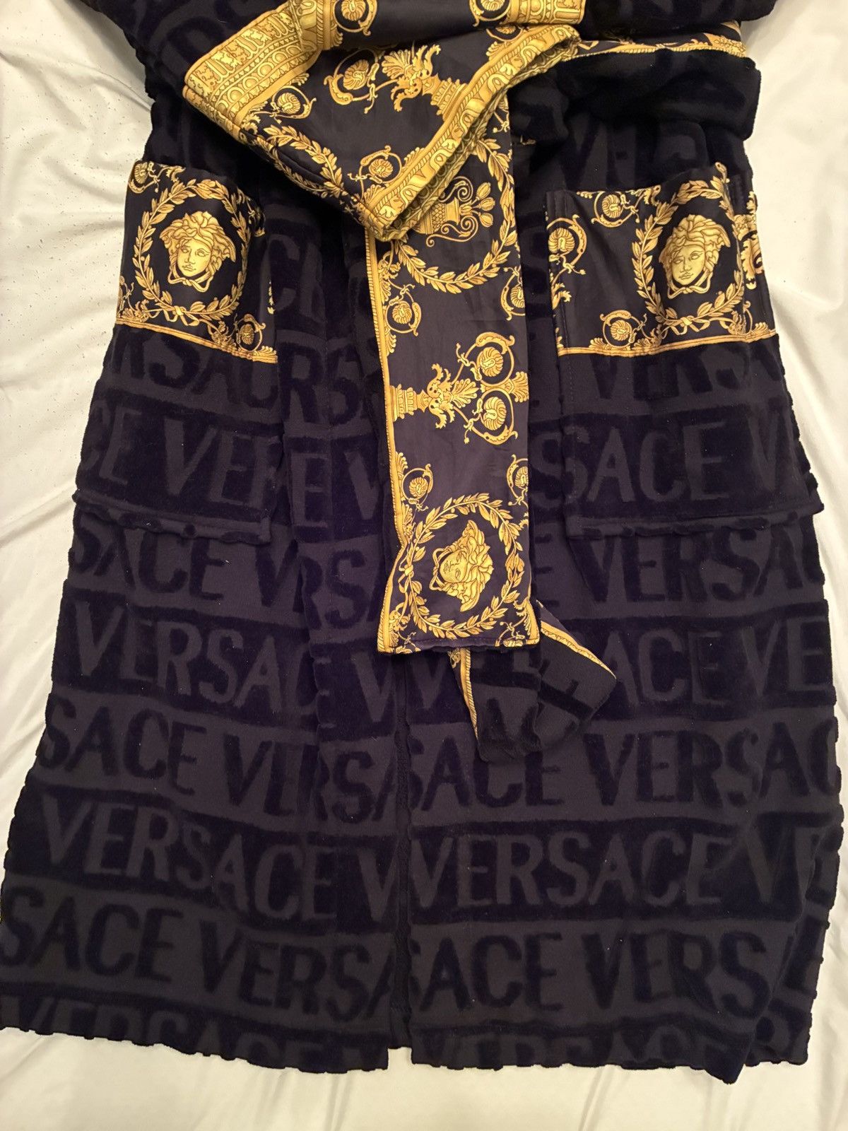 Versace Versace I ♡ Baroque Bathrobe Size US M / EU 48-50 / 2 - 2 Thumbnail