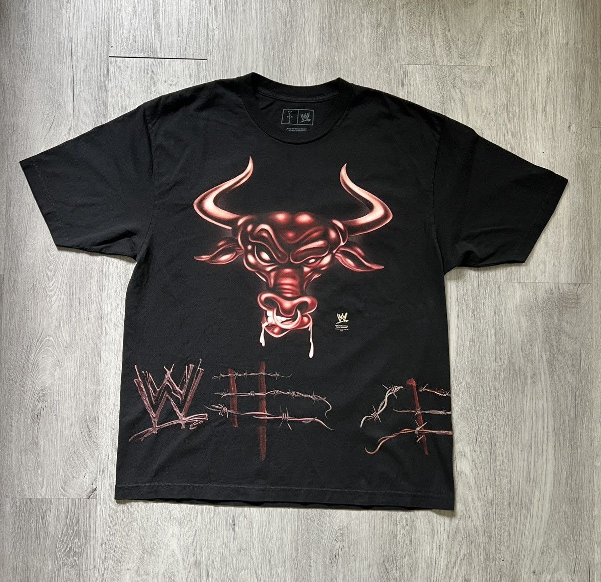 国内発送■CACTUS JACK■×WWE SAGE THE STAGE TEE Buy Cactus Jack by Travis Scott x WWE Sage The Stage T-Shirt