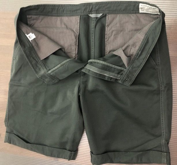 Brunello Cucinelli Brunello Cucinelli 🇮🇹 Olive Green Resort Bermuda Short 54 NEW Size US 38 / EU 54 - 6 Thumbnail