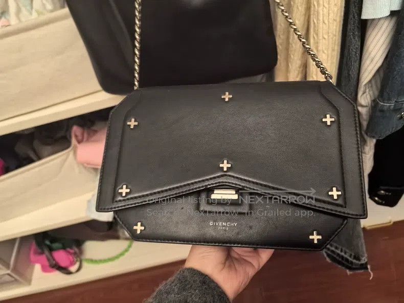Givenchy Givenchy Black Chain Bag with Cross Studs Size ONE SIZE - 2 Thumbnail