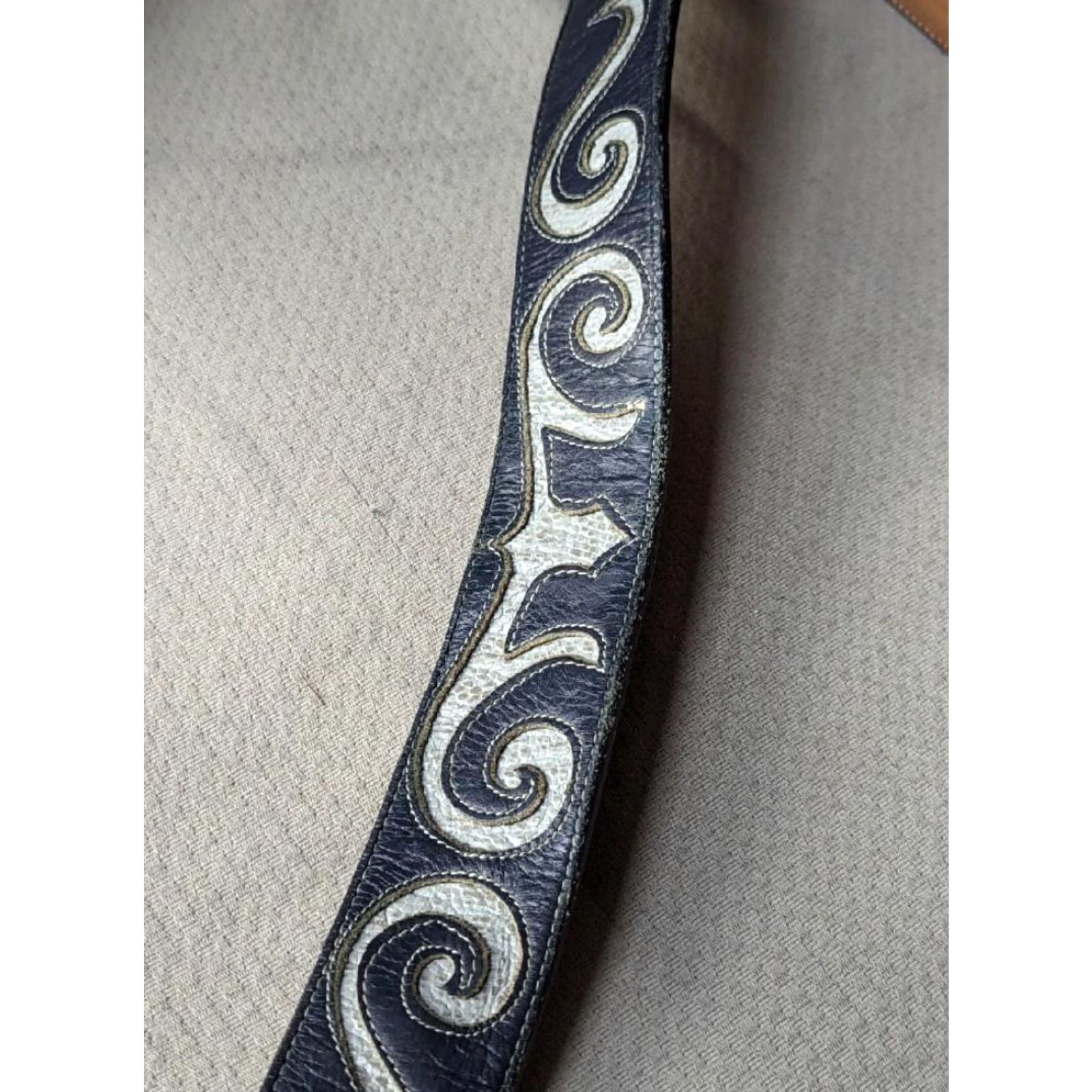 VINTAGE Tony Lama belt 1-5/8 wide 32 blue/gray USA made cowhide leather Western belt Mens