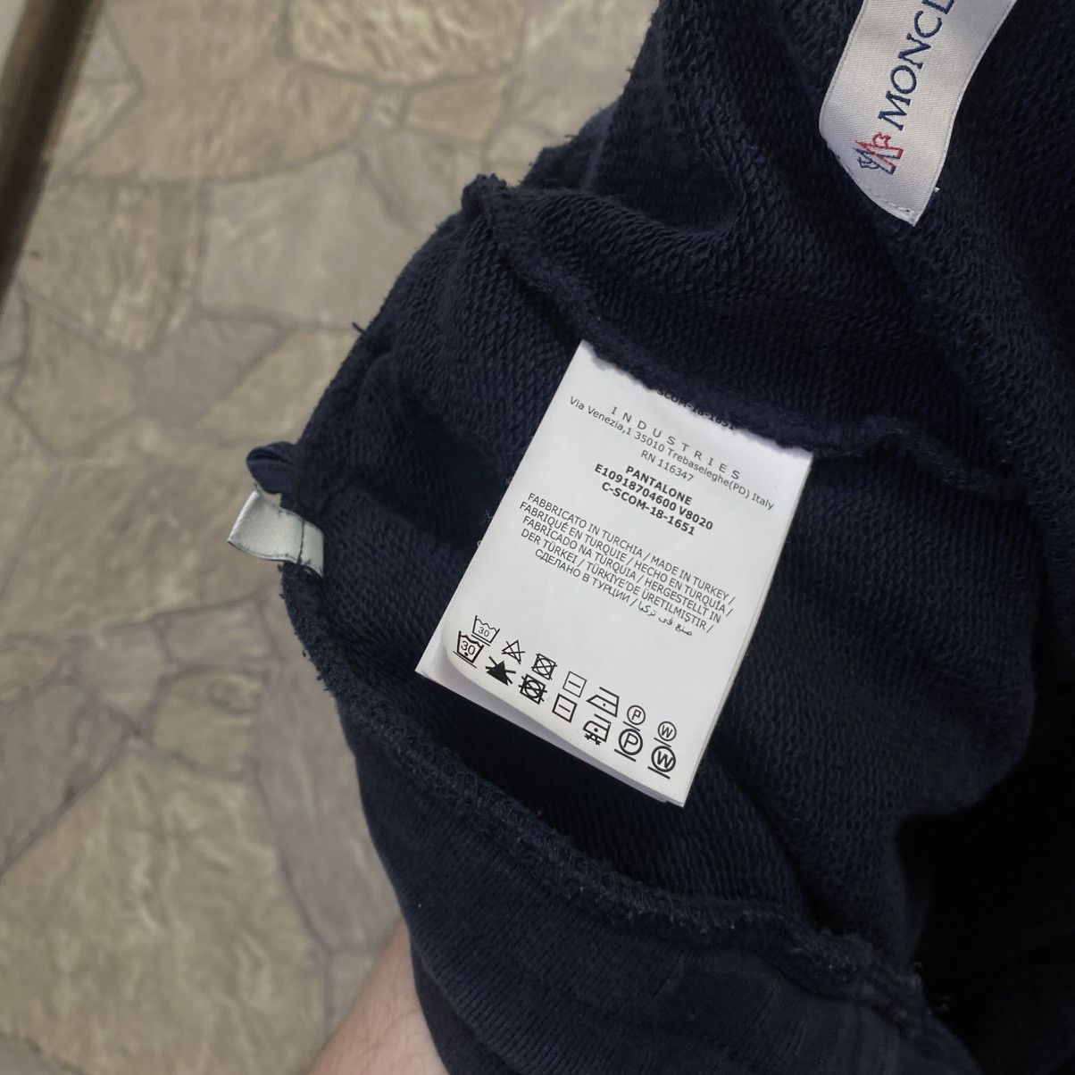 Moncler Moncler Sweatpants Big Logo Joggers Size US 36 / EU 52 - 11 Thumbnail