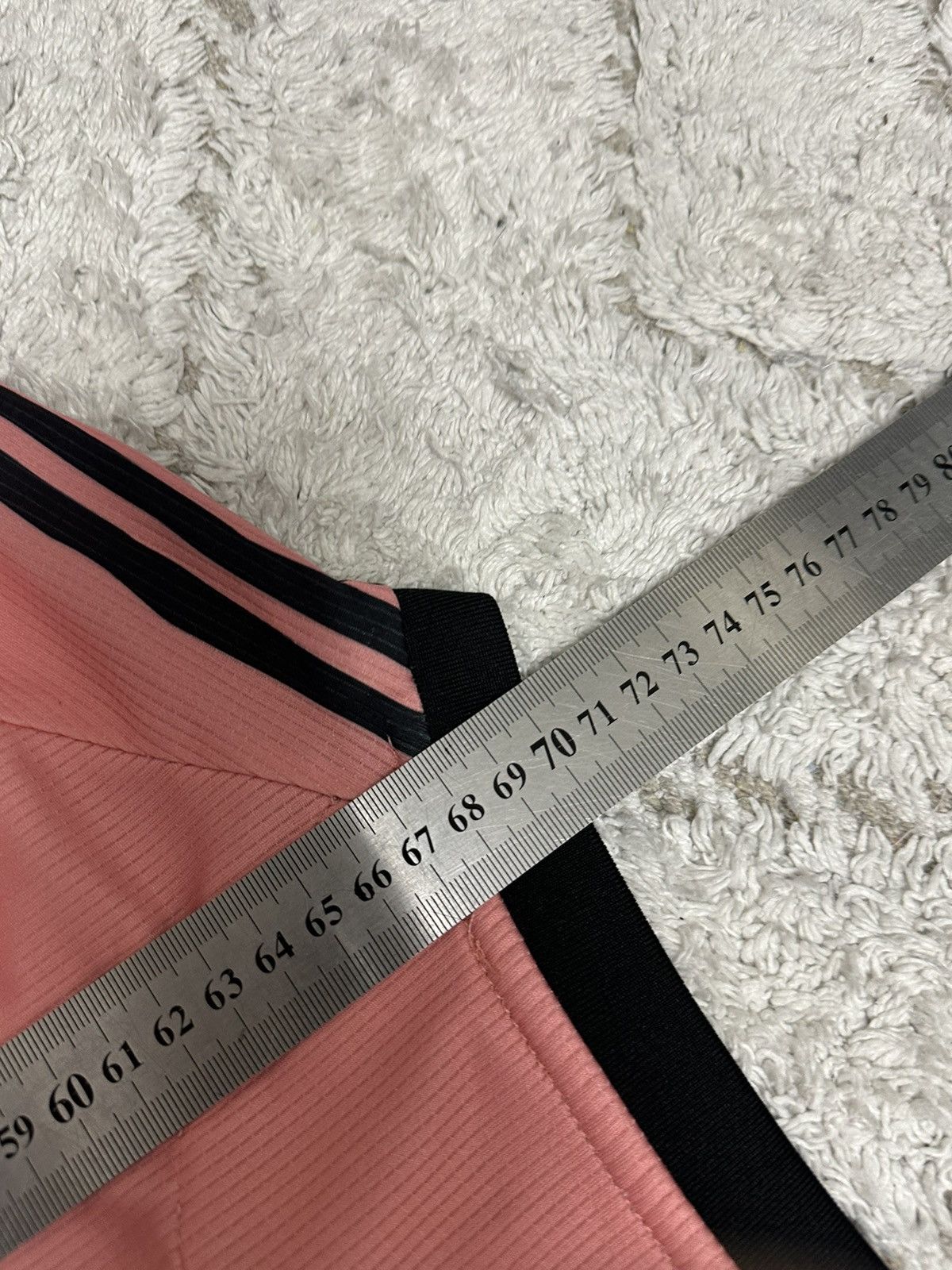 Adidas Adidas Juventus Human Race jersey pink size M hype blockcore Size US S / EU 44-46 / 1 - 11 Thumbnail