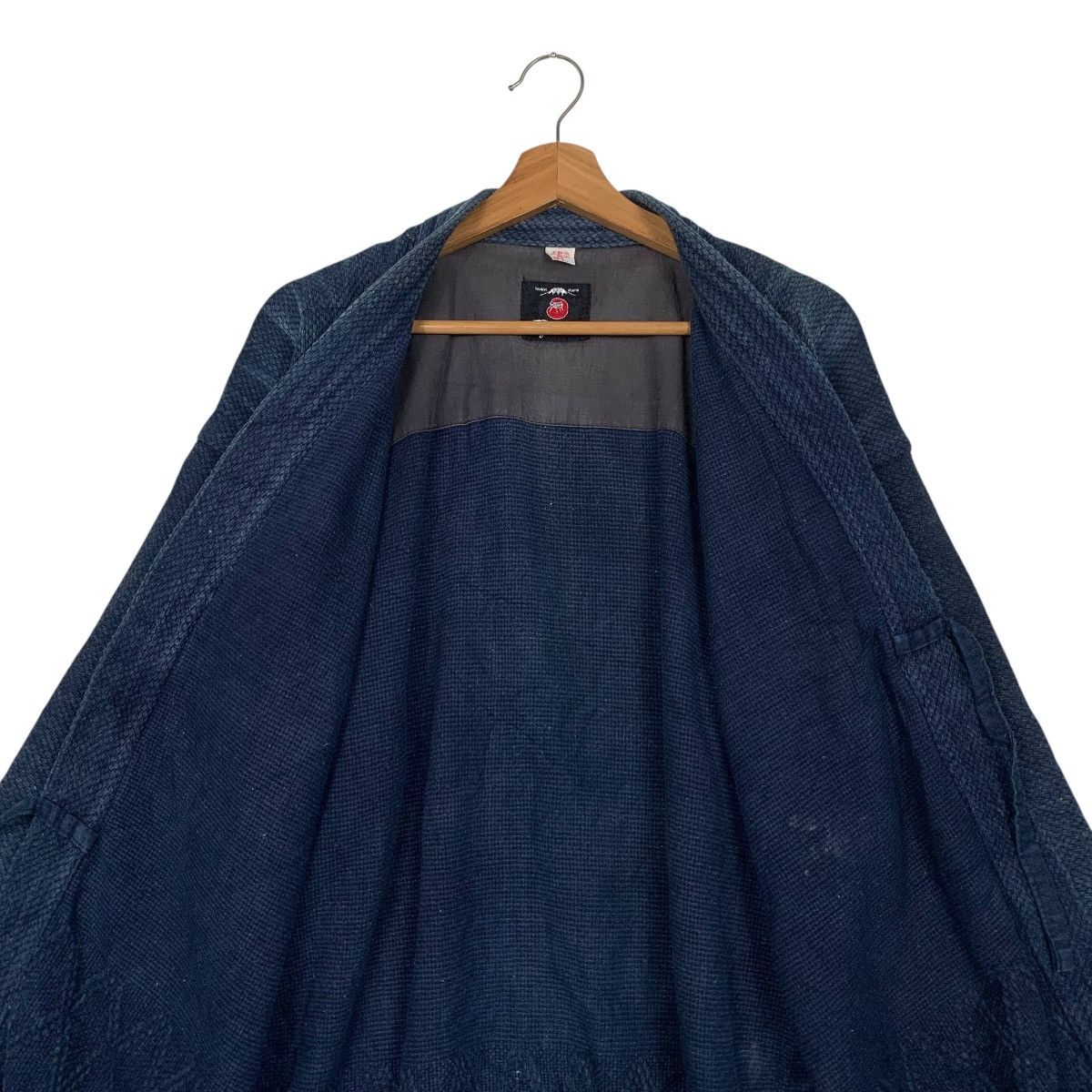 Vintage FUJI DARUMA Indigo Sashiko Thick Weave Kimono #3567-C163 Size US L / EU 52-54 / 3 - 12 Thumbnail