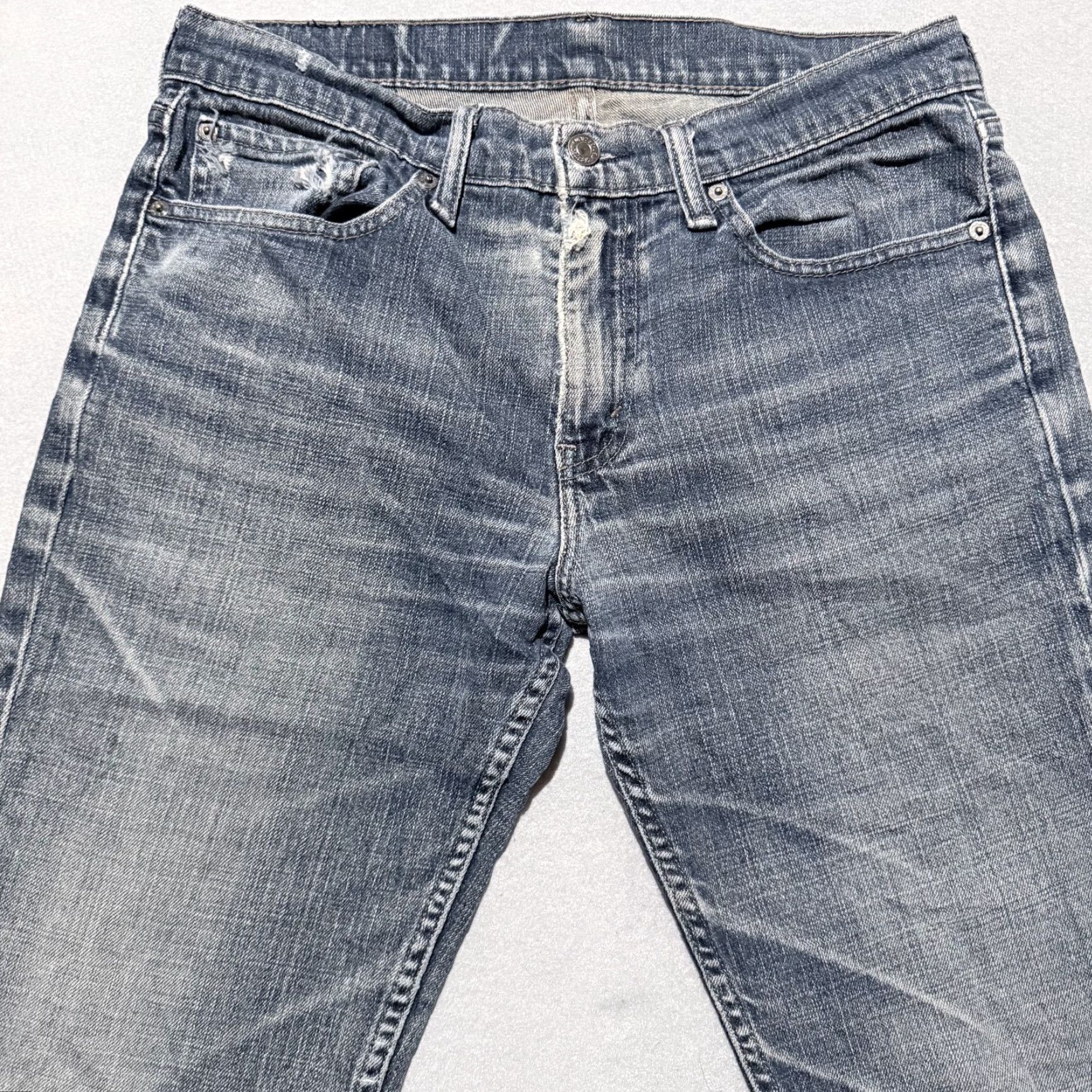 Levi's Levi's Jeans Men Blue Denim Distressed Low Rise Straight Zip Fly 32x28 Size US 32 / EU 48 - 3 Thumbnail