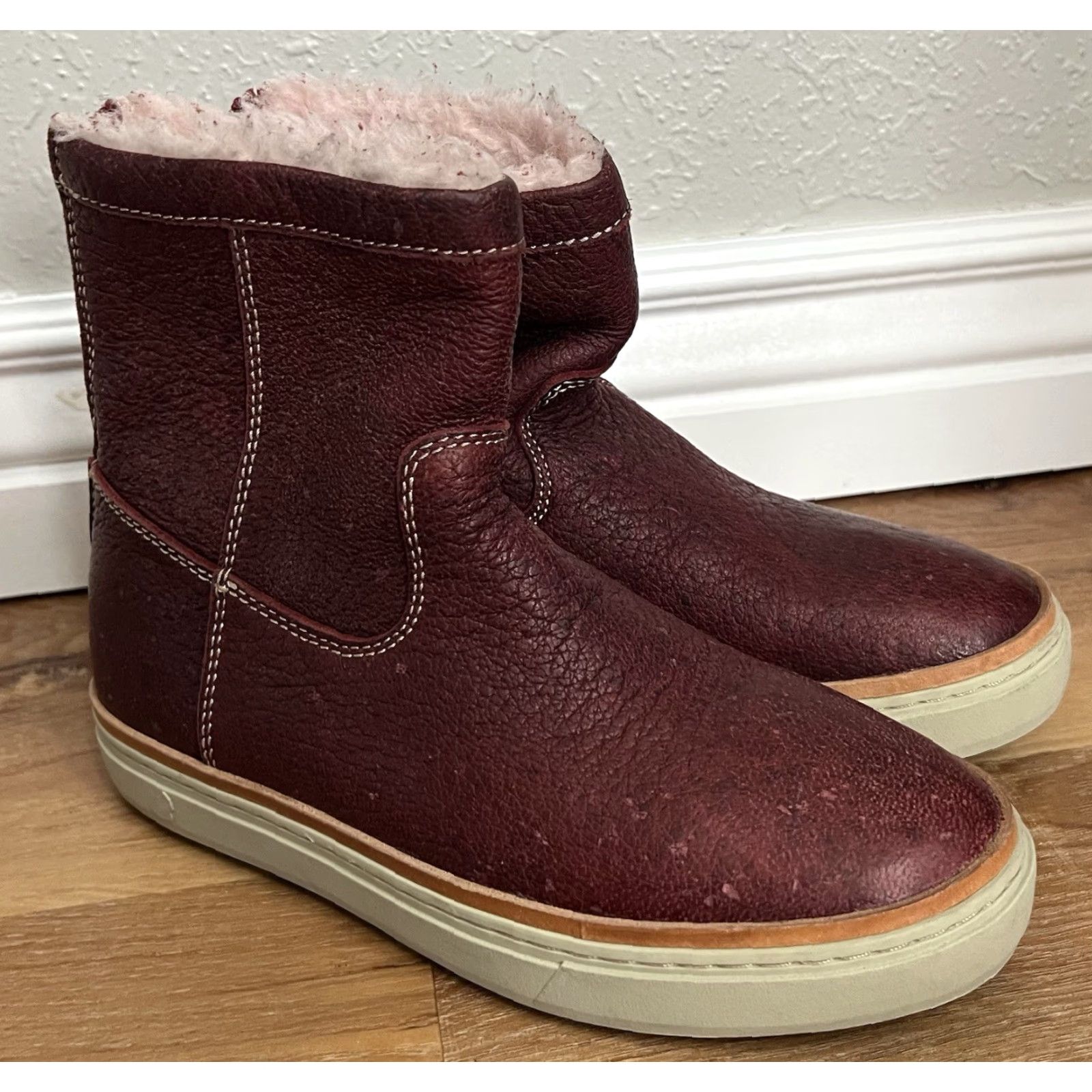 Vintage Satorisan Tewa Bootie Leather Wool Lined Women's Boot 39 US 8 Mahogany Wine Red Wool Upper Lined Insoles Wool Lining Wool Outsole Leather Vintage? Size US 9 / IT 39 - 2 Thumbnail
