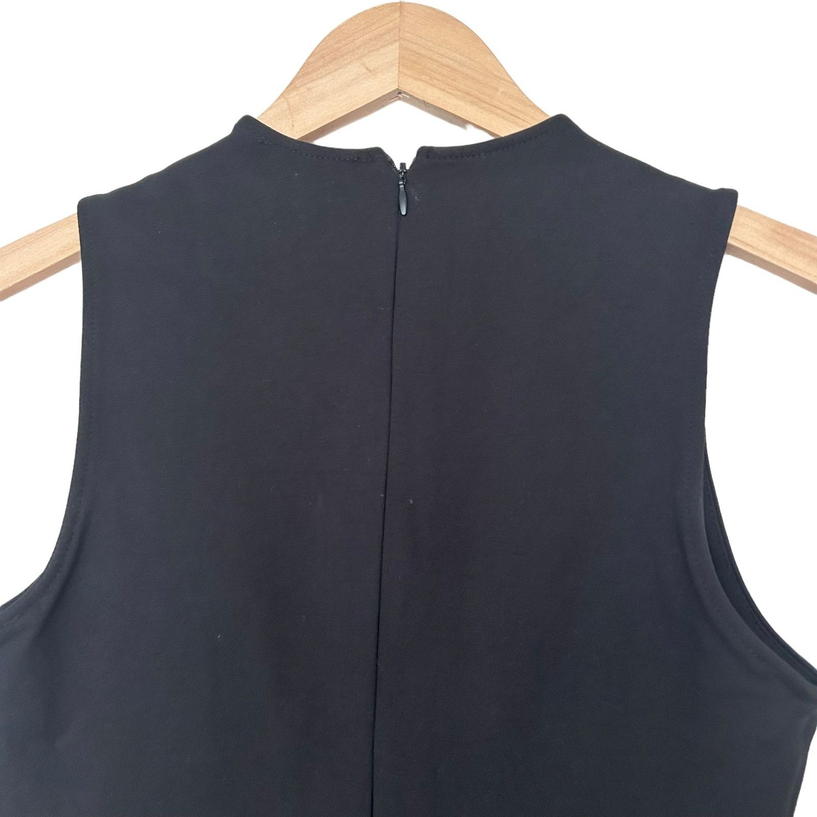 Other Lulus Black Surplice Sleeveless Mini Dress Sz S Size S / US 4 / IT 40 - 6 Thumbnail