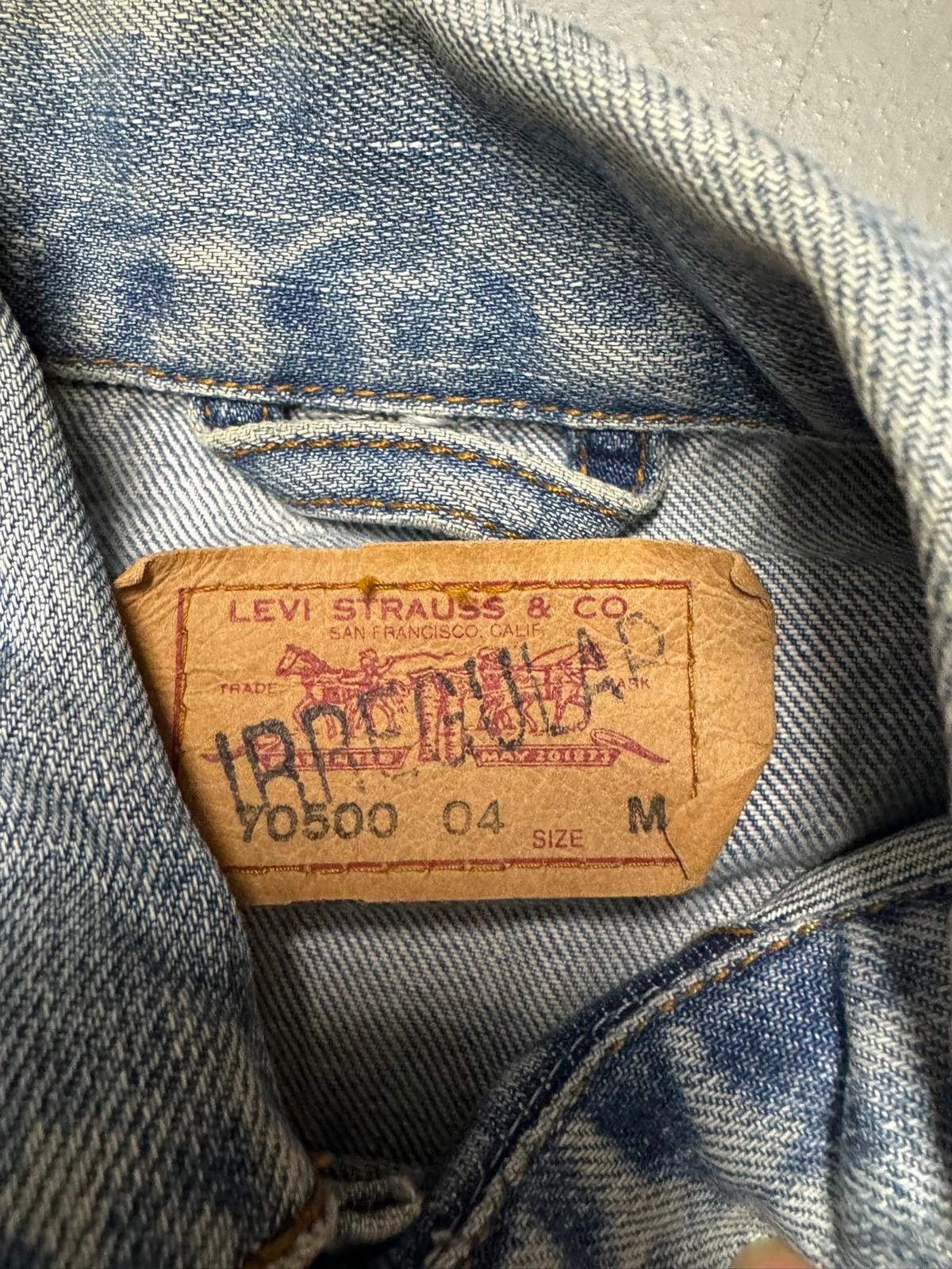 Levi's Levi's Denim Jacket with Long Sleeves - Unique Style! Size US M / EU 48-50 / 2 - 6 Thumbnail