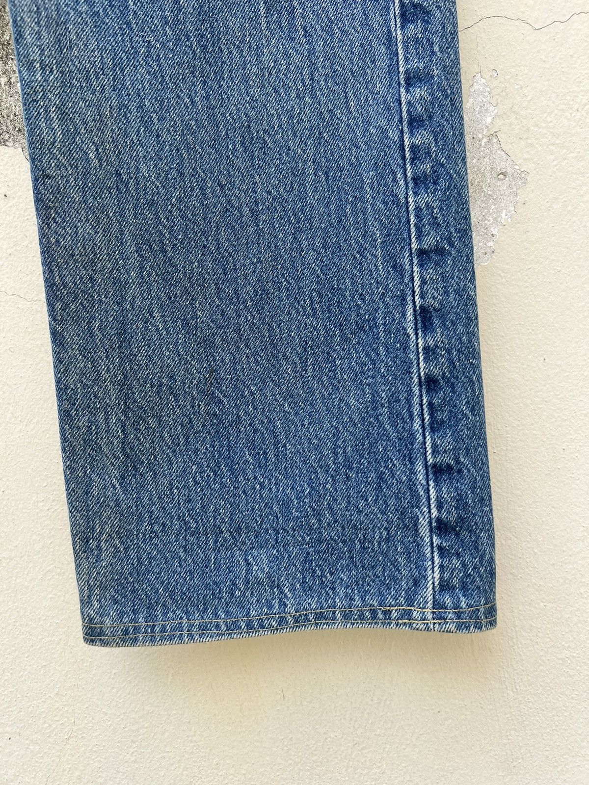 Levi's Vintage 80s Levi’s 501 Distressed Muddy Denim Jeans Size US 31 - 14 Thumbnail