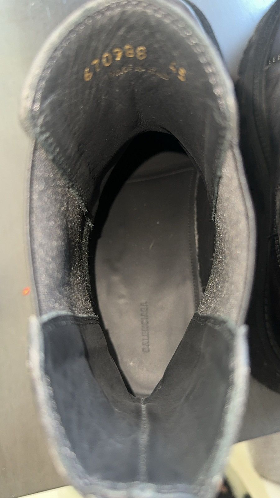 Balenciaga BALENCIAGA TRACTOR BOOTIE L20 AGED EFFECT LEATHER Size US 12 / EU 45 - 11 Thumbnail