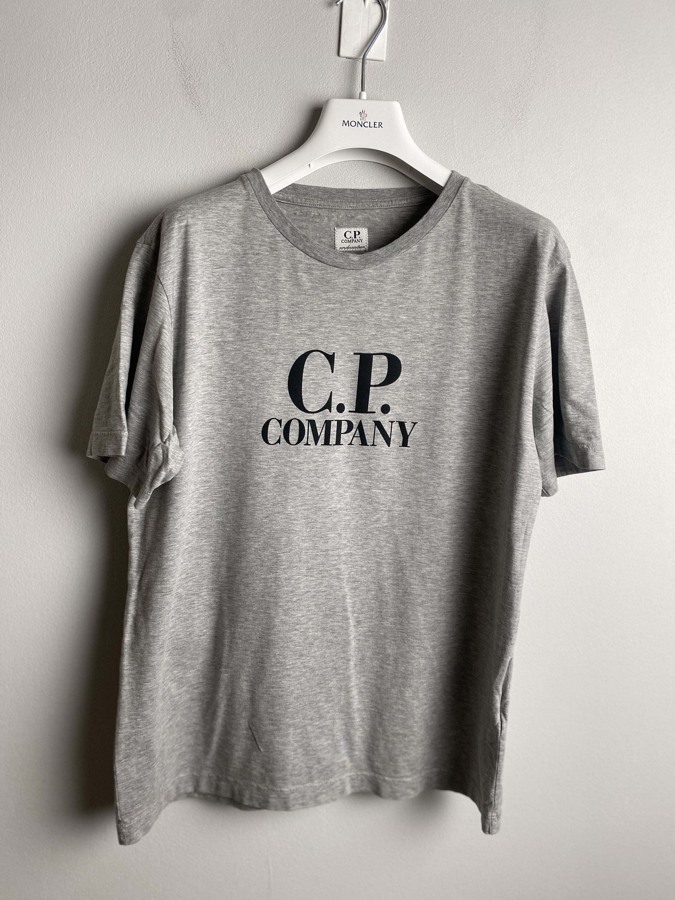 Tシャツ・カットソー C.P. COMPANY Men T Shirts 18CMTS087A 006374G935 Grey C.P. Company T-shirt - C.P. COMPANY - Tufano Moda