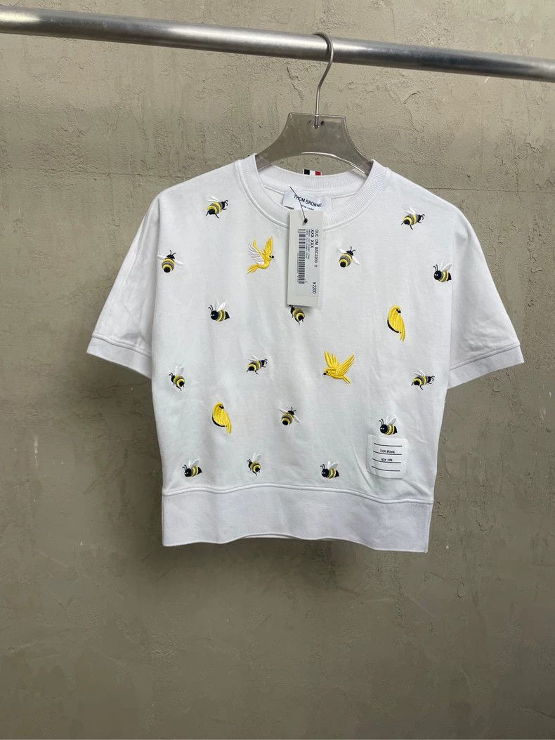 Thom Browne Thom Browne White bumblebee bee embroidery short sleeves Size XS / US 0-2 / IT 36-38 - 1 Thumbnail