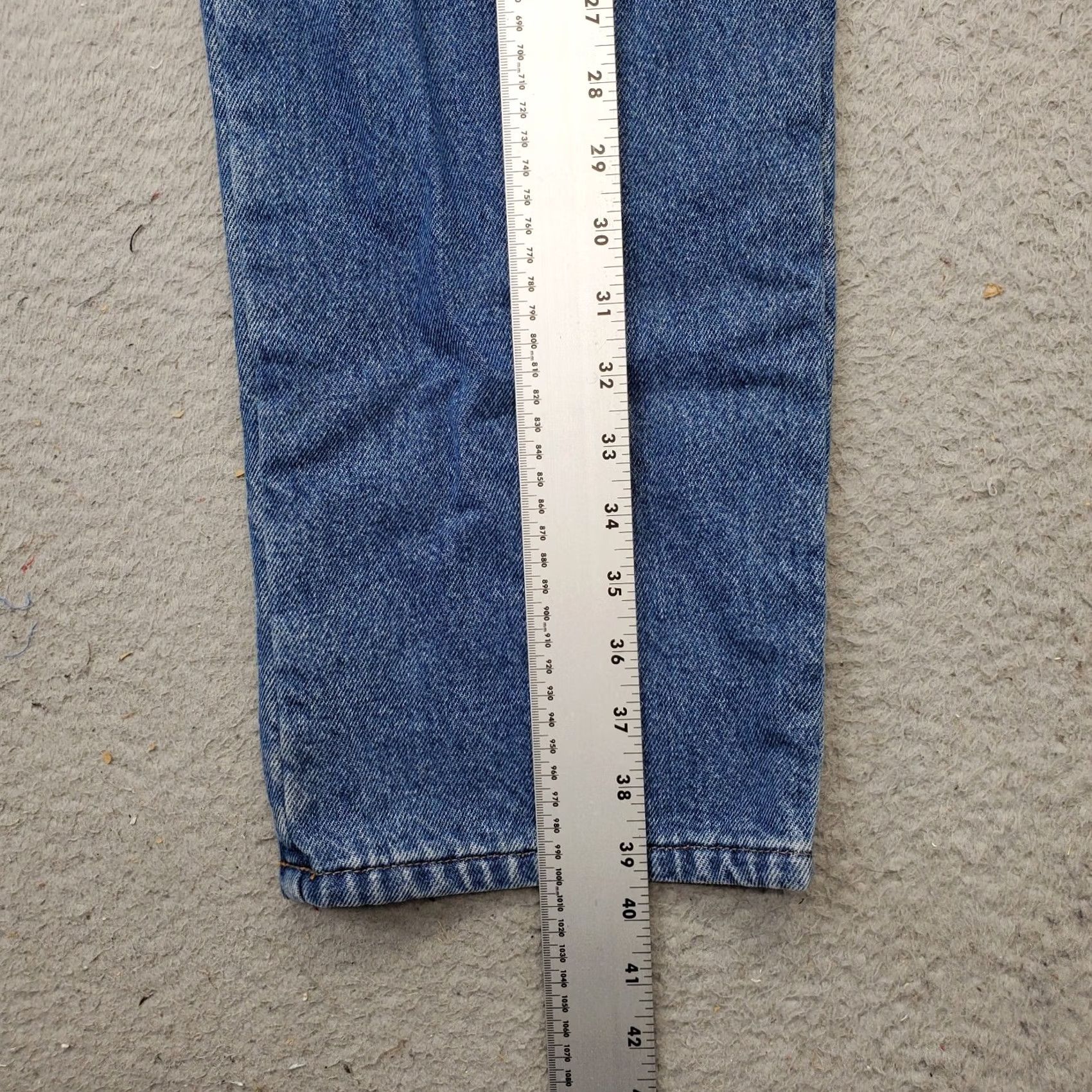 Vintage L.L. Bean Jeans Mens 36x30 Blue Flannel Lined Classic Fit Low Waist Straight Leg Jeans Mens Size 36 Blue 5-Pocket Design Straight - Pre-owned Mens Size US 36 / EU 52 - 3 Thumbnail