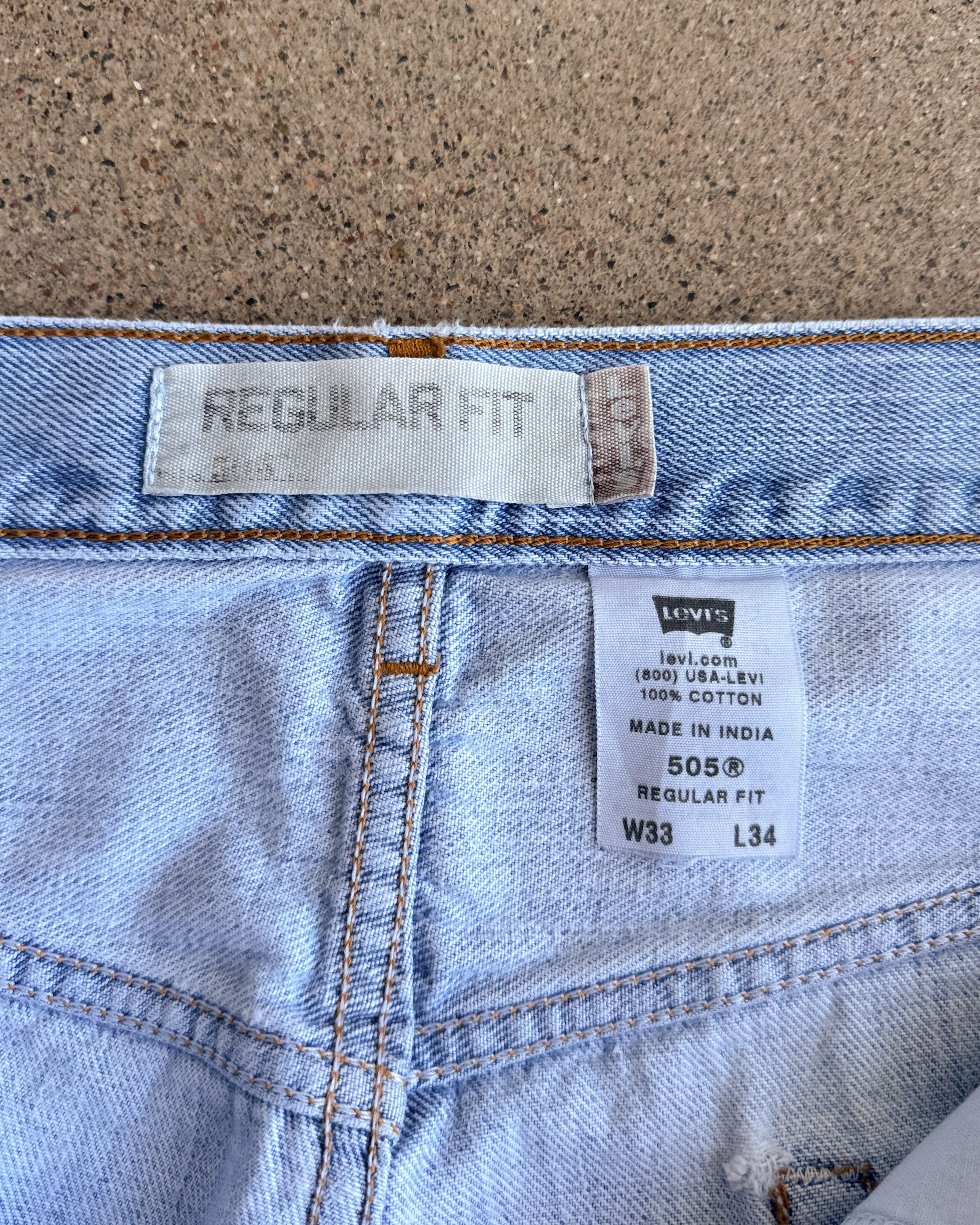 Levi's Vintage 2000s Levi's 505 Jeans Light Wash Distressed Mens 32 Size US 32 / EU 48 - 4 Thumbnail