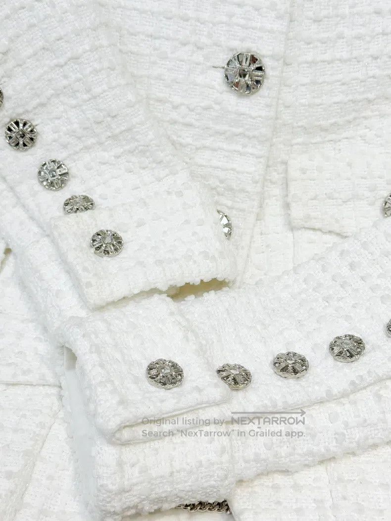 Chanel Chanel White soft tweed round-neck long-sleeved jacket Size XS / US 0-2 / IT 36-38 - 4 Thumbnail