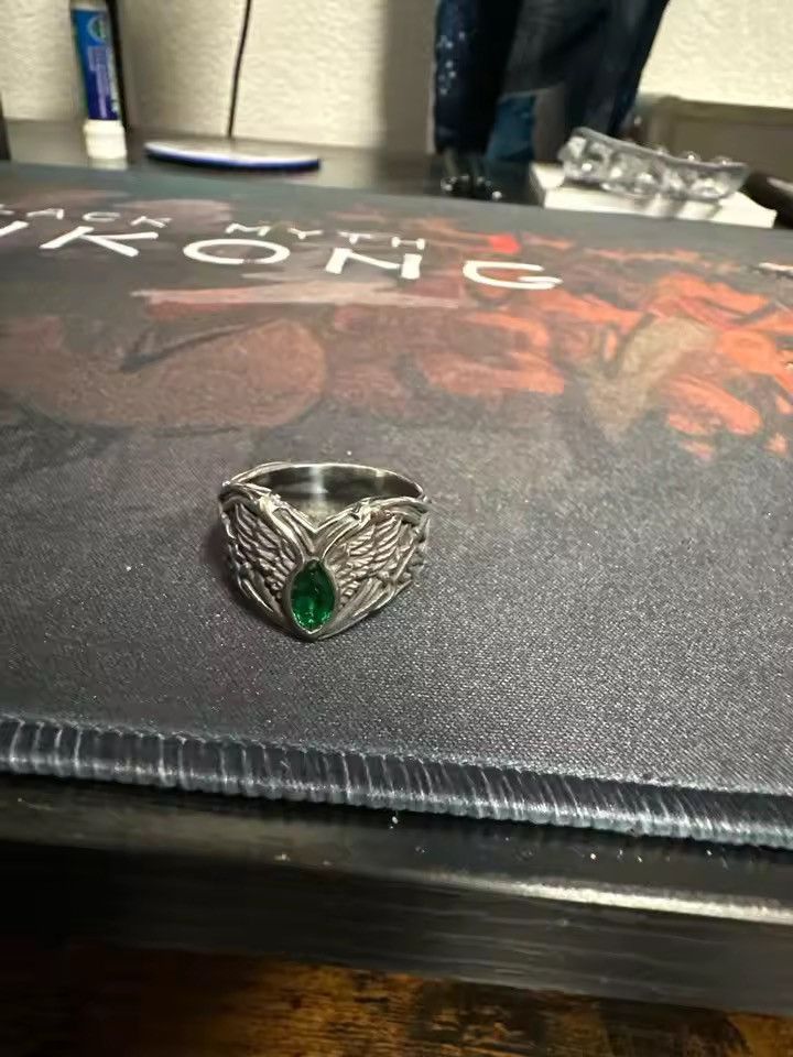 Jewelry Angel Wings Green Gems Stone Ring Size ONE SIZE - 4 Thumbnail