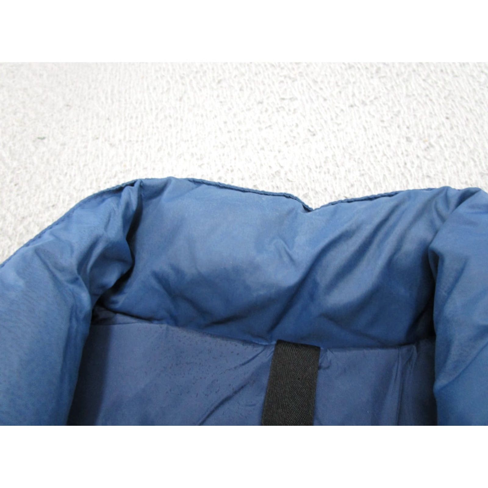 Old Navy Vintage Old Navy Vest Puffer Zip Front Snap Pockets Blue Size L Mens Casual Outdoor 90s Style Size US L / EU 52-54 / 3 - 5 Thumbnail