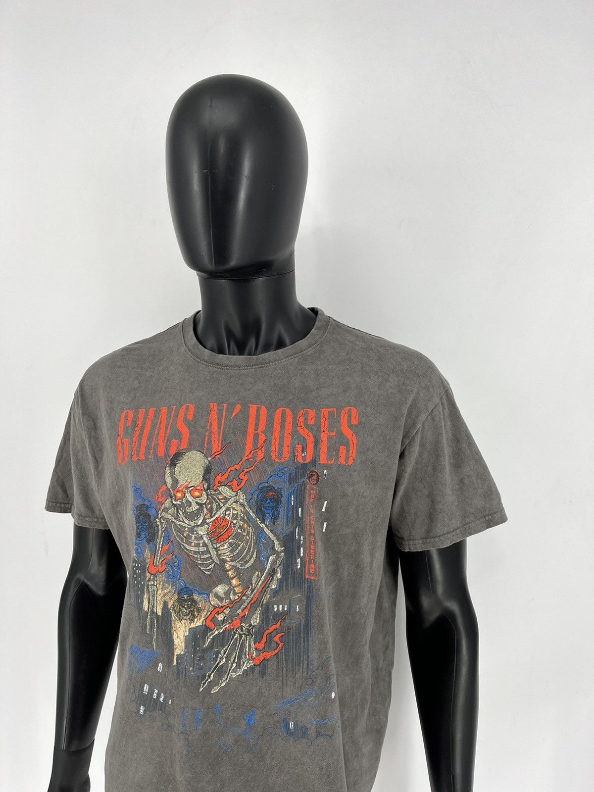Band Tees × Vintage Guns and Roses Vintage Y2K Rock Band Tee Size S Oversize Size US S / EU 44-46 / 1 - 4 Thumbnail