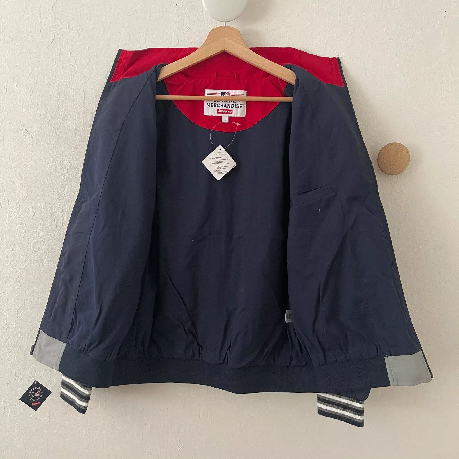 MLB × New York Yankees × Supreme New York Yankees Track Jacket Baseball NEW Size US S / EU 44-46 / 1 - 8 Thumbnail