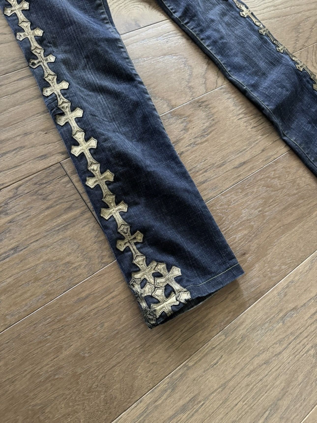 Chrome Hearts Chrome Hearts Notify Custom Gold Leather Cross Patch Denim Size 27" / US 4 / IT 40 - 6 Thumbnail