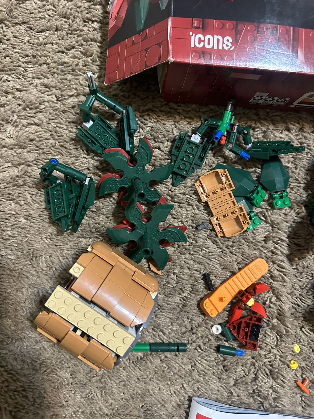 LEGO LEGO Red & Green Poinsettia Floral Set Size ONE SIZE - 6 Thumbnail