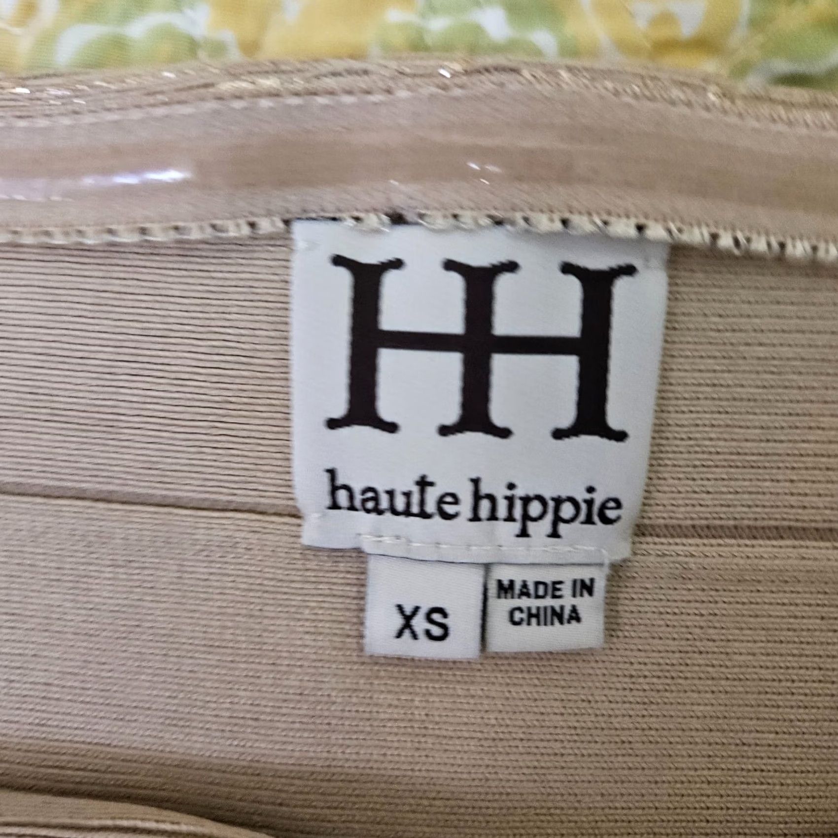 Haute Hippie Haute Hippie Skirt Mini Women XS Beige Gold Metallic Zip on Side Size 26" / US 2 / IT 38 - 7 Thumbnail