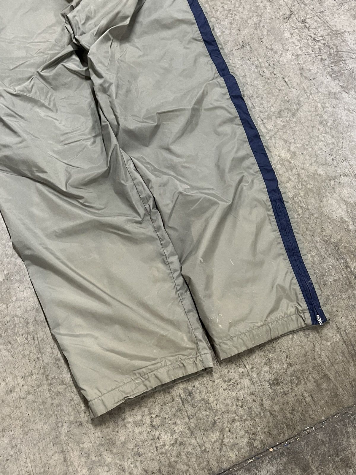 Nike Nike track pants y2k baggy fit streetwear hype rare drill Size US 32 / EU 48 - 7 Thumbnail