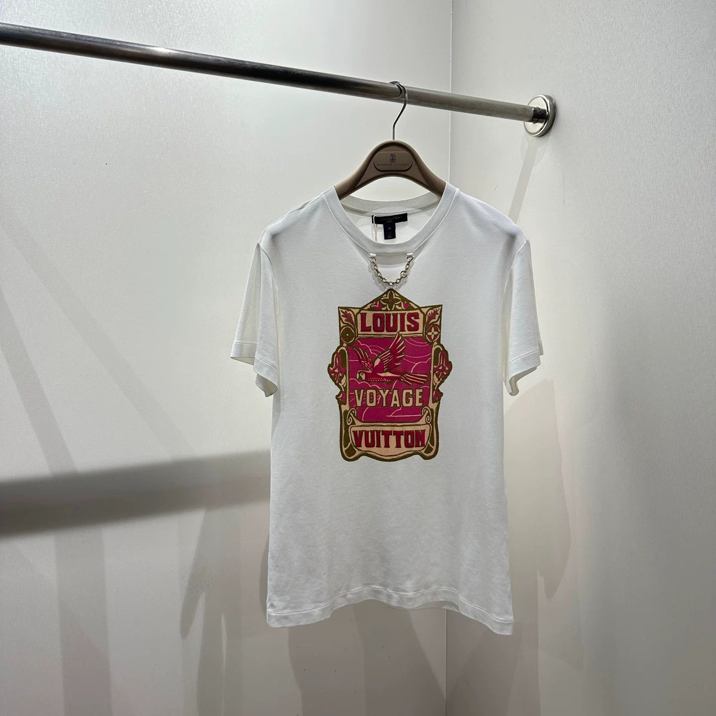Louis Vuitton Louis Vuitton T-Shirt M Women Size M / US 6-8 / IT 42-44 - 1 Thumbnail