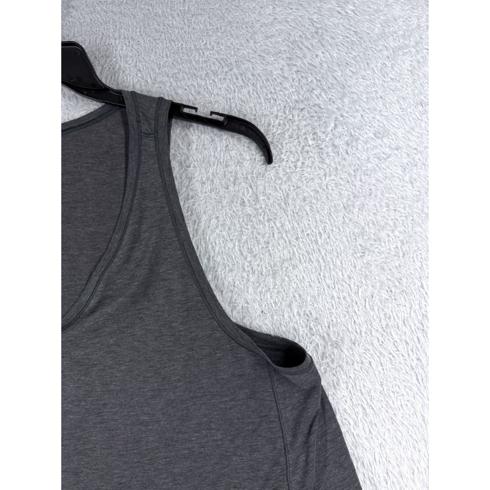 Lululemon Lululemon Shirt Women 6 Gray Watch Me Flip Tank V-Neck Tie Yoga Gym W1ASFS Shirt Women Tank Gray Lululemon 6 V-Neck Casual Size M / US 6-8 / IT 42-44 - 2 Thumbnail