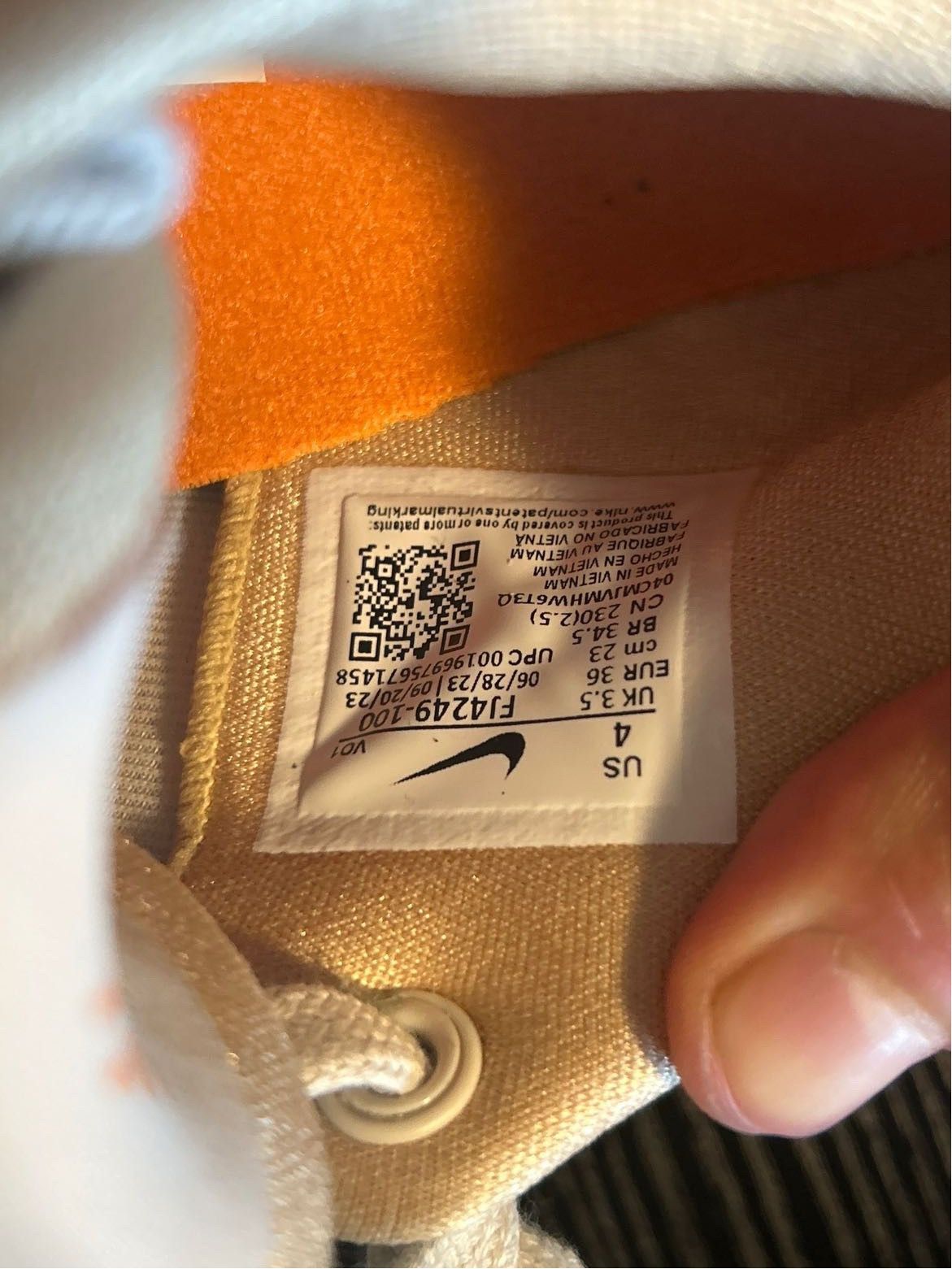 Nike Nike Book 1 Sail Mirage Size US 5 / EU 37 - 9 Thumbnail