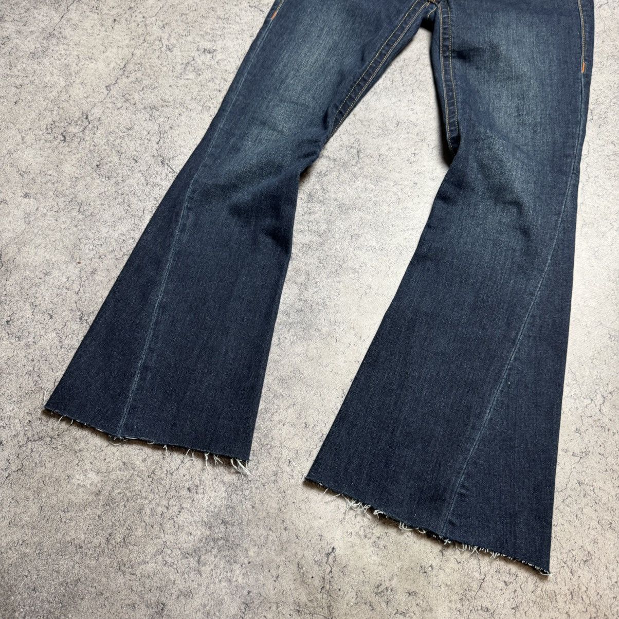 True Religion True Religion Flared Jeans Size 25" / US 0 / IT 36 - 4 Thumbnail