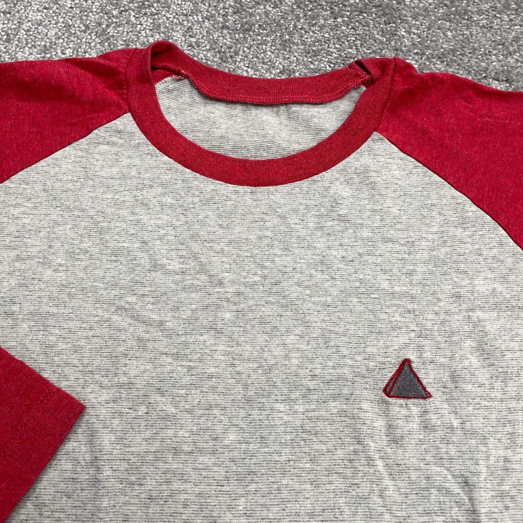 Vintage Pyramid T-Shirt Men Large Raglan 3/4 Sleeve Gray Red Shirt Casual Skate Tee Size US L / EU 52-54 / 3 - 4 Thumbnail