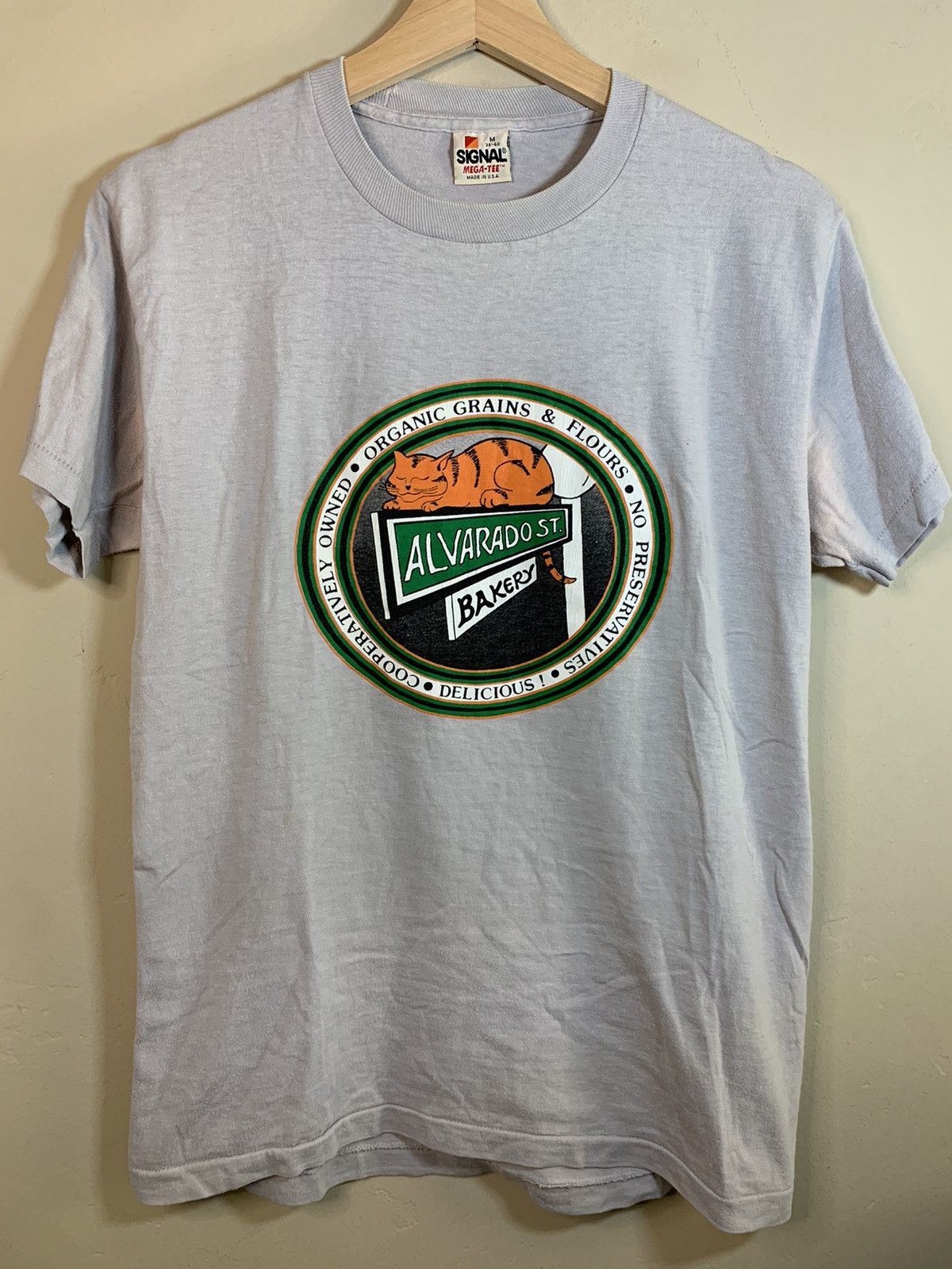 Vintage *RARE* Vintage 80s Alvarado St Bakery Single Stitch T-Shirt Size US M / EU 48-50 / 2 - 1 Thumbnail