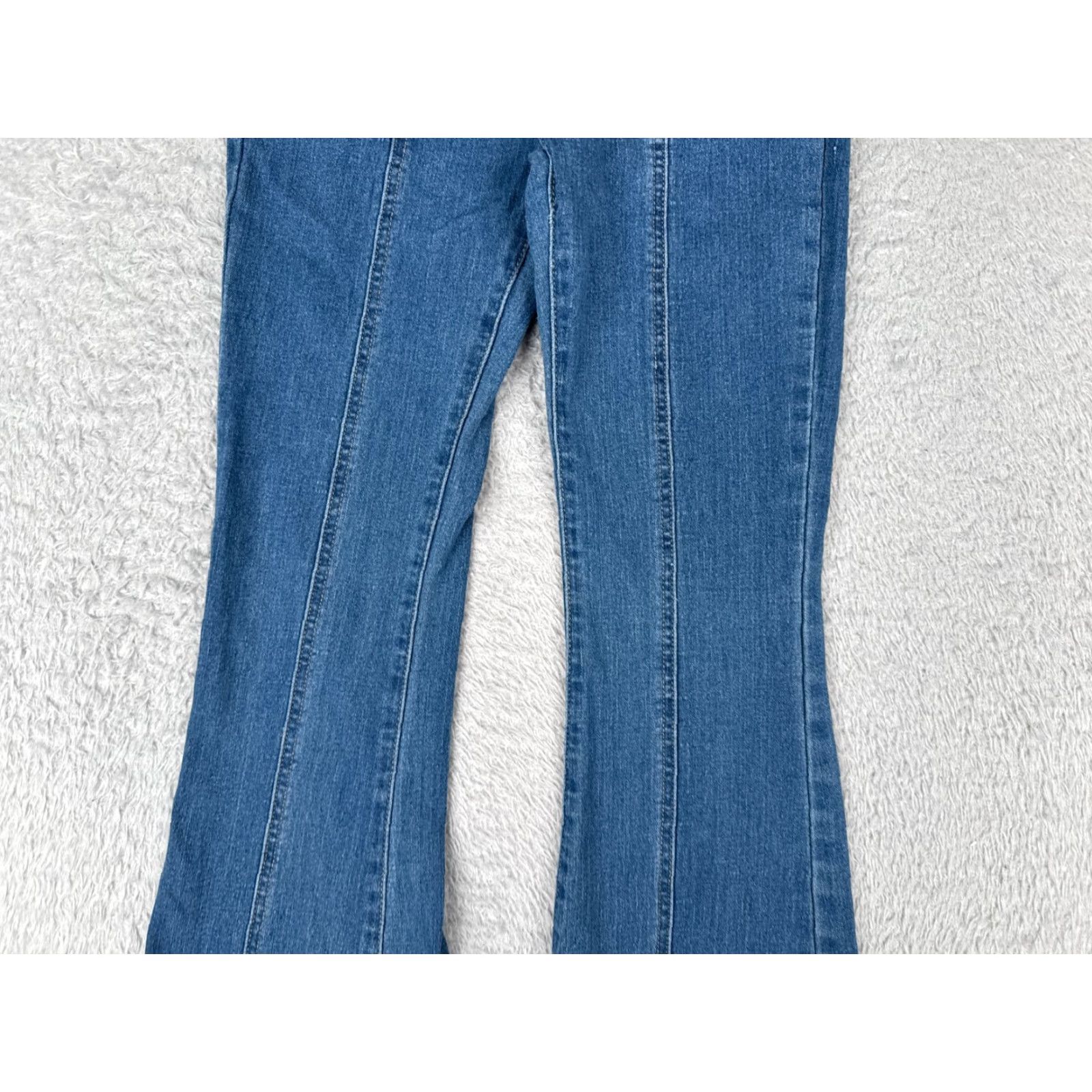 Shein Shein Jeans Women 2 Blue Denim Flare High Rise Raw Hem Cotton Blend 22x28 Size 26" / US 2 / IT 38 - 3 Thumbnail