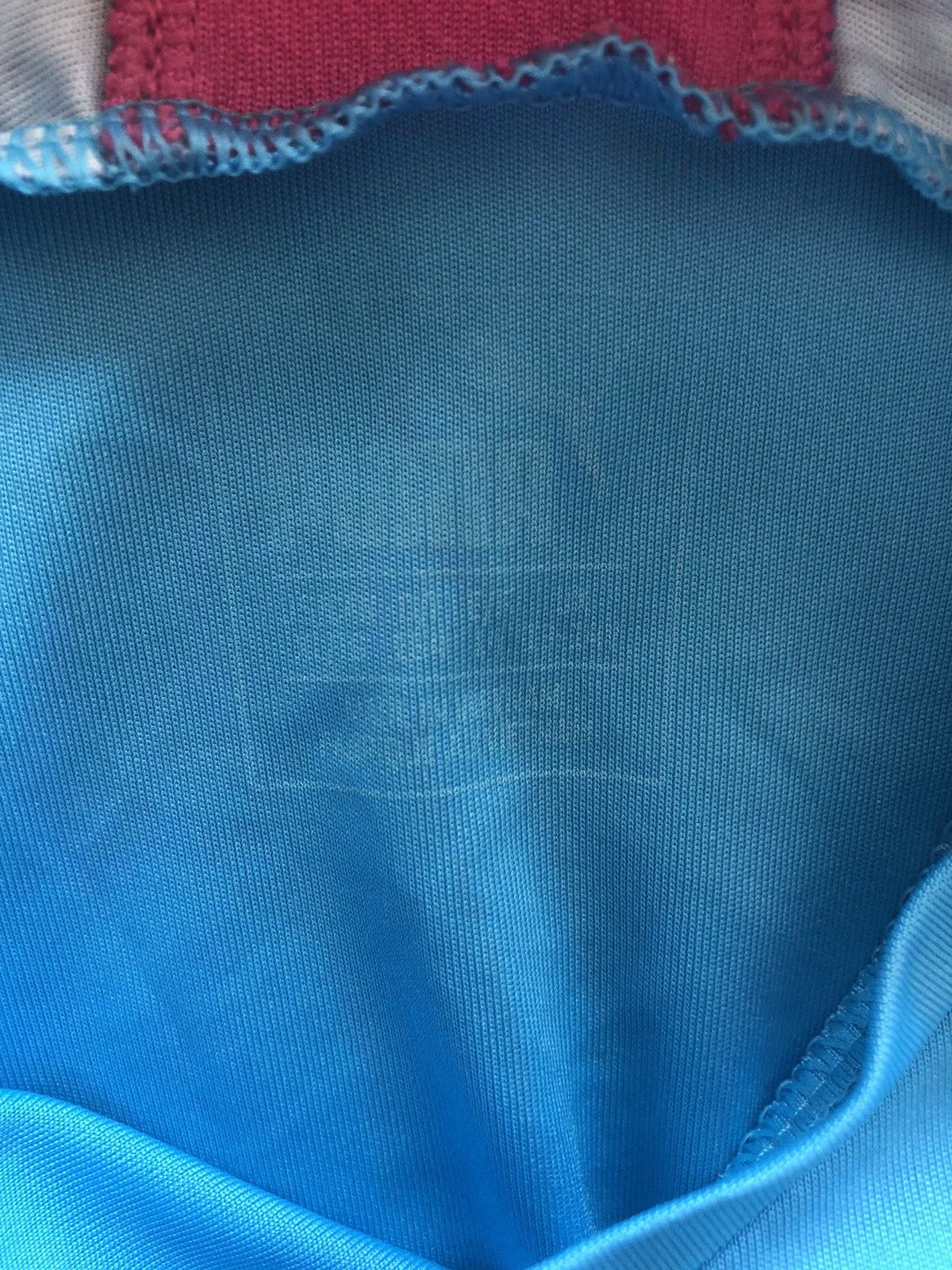 Puma RARE OXFORD UNITED PUMA FOOTBALL SOCCER JERSEY Size US XS / EU 42 / 0 - 6 Thumbnail