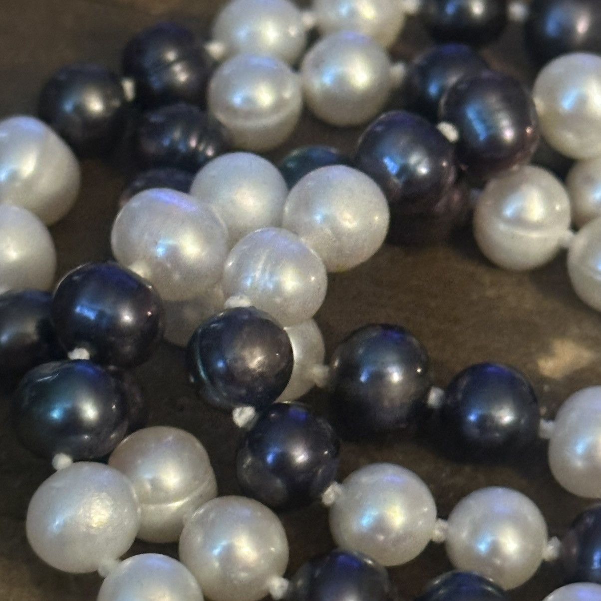 Vintage Vintage long black and white freshwater pearl necklace Size ONE SIZE - 6 Thumbnail