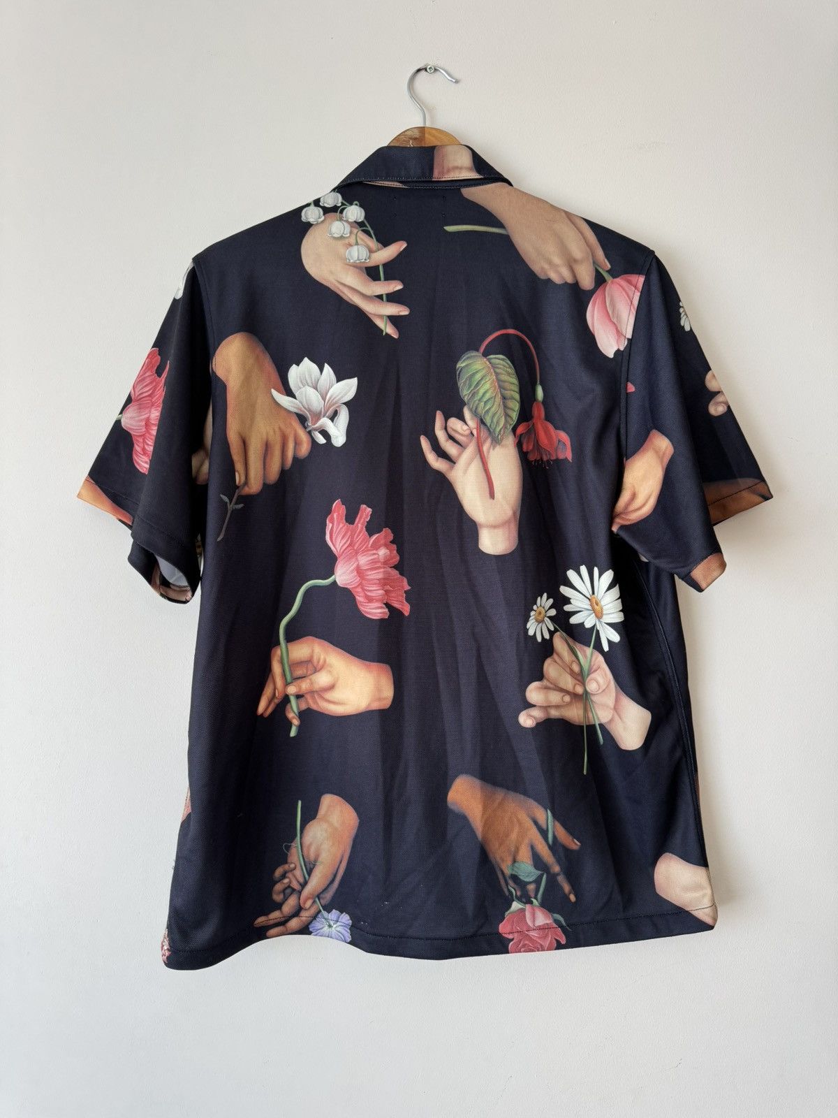 3.PARADIS 3.PARADIS 12 Ways Of Holding A Flower Shirt Size US M / EU 48-50 / 2 - 4 Thumbnail