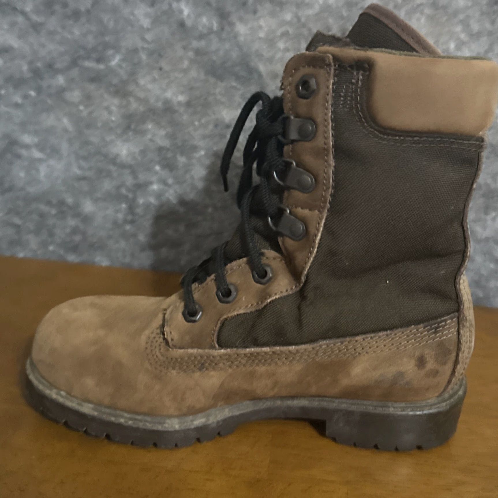 Vintage ROCKY RB825 WOMENS BOOT ROCKY Boots Hunting Hiking Brown Leather Made In USA Size 6M Ankle Waterproof Insulated Size US 6 / IT 36 - 5 Thumbnail