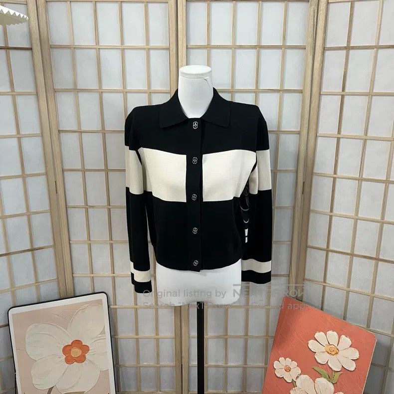 Hermes Hermes Black and white color block knit cardigan, cashmere Size XS / US 0-2 / IT 36-38 - 1 Thumbnail