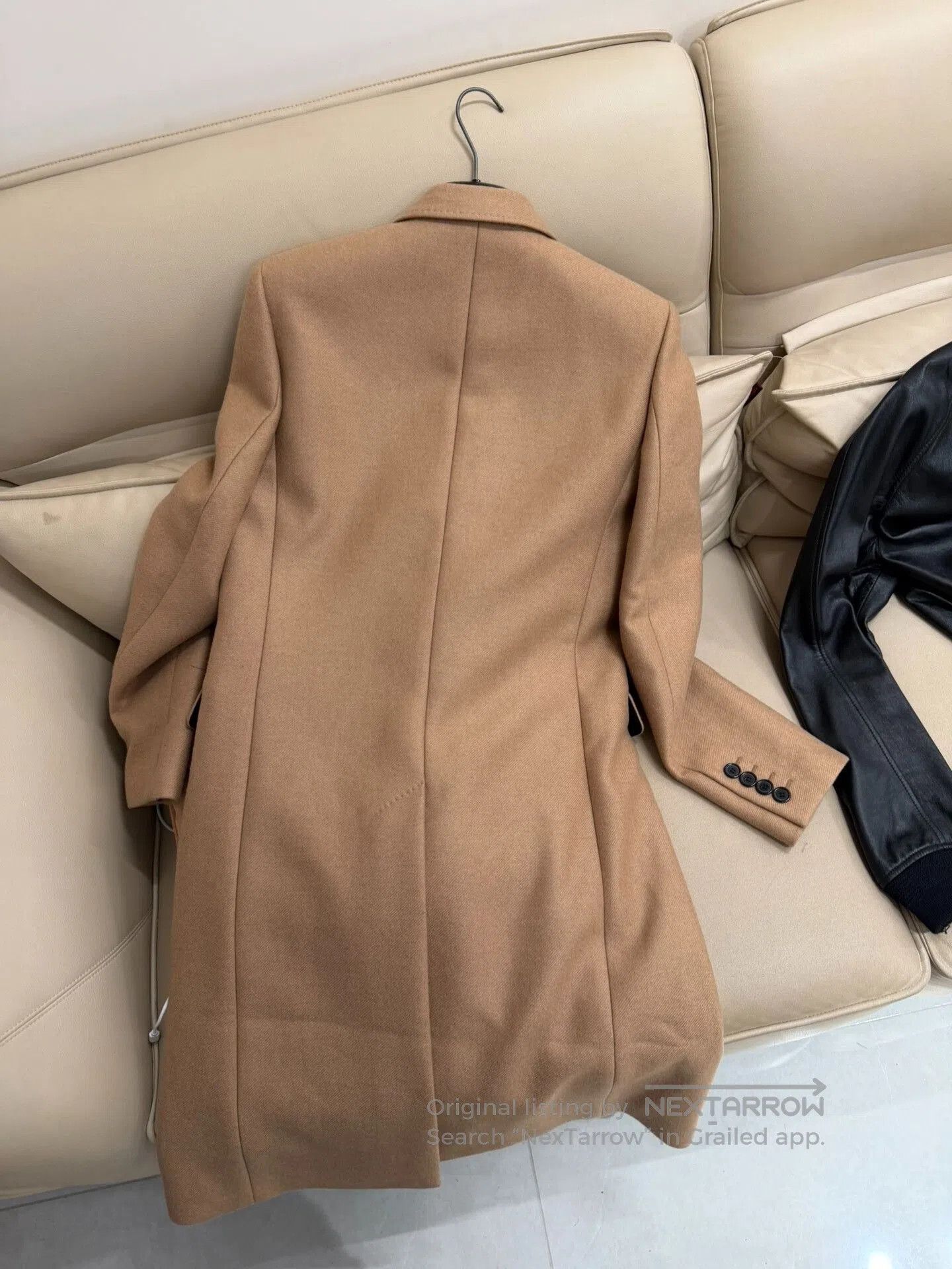 Saint Laurent Paris Saint Laurent Camel Hair Chesterfield Coat. Size US M / EU 48-50 / 2 - 5 Thumbnail