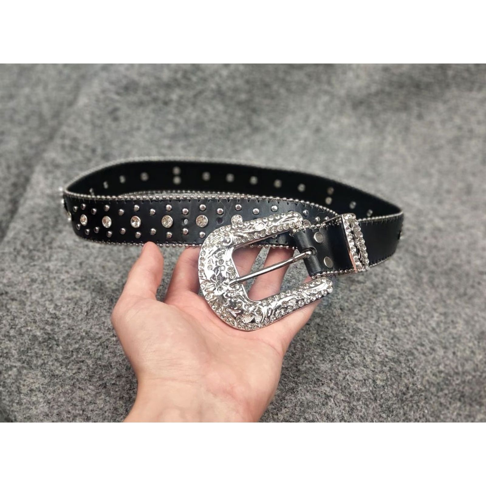 Vintage Vintage BB. Simon Style Belt Black Leather Y2K Men Belt One Size XS Black Leather Studded Buckle Rhinestone Vintage 90s Hip Hop Western Belt Mens Size ONE SIZE - 4 Thumbnail