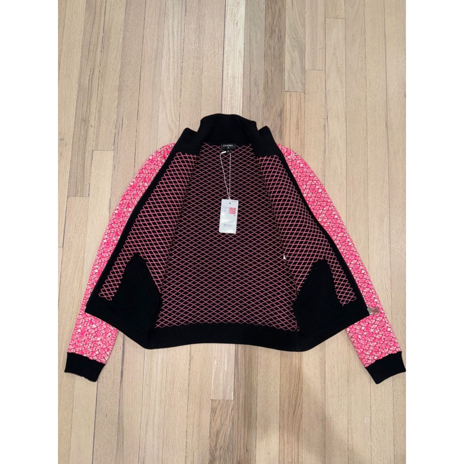 Chanel Chanel 19B Coco Neige Ski Pink Quilted Black Logo Wool Size XS / US 0-2 / IT 36-38 - 11 Thumbnail
